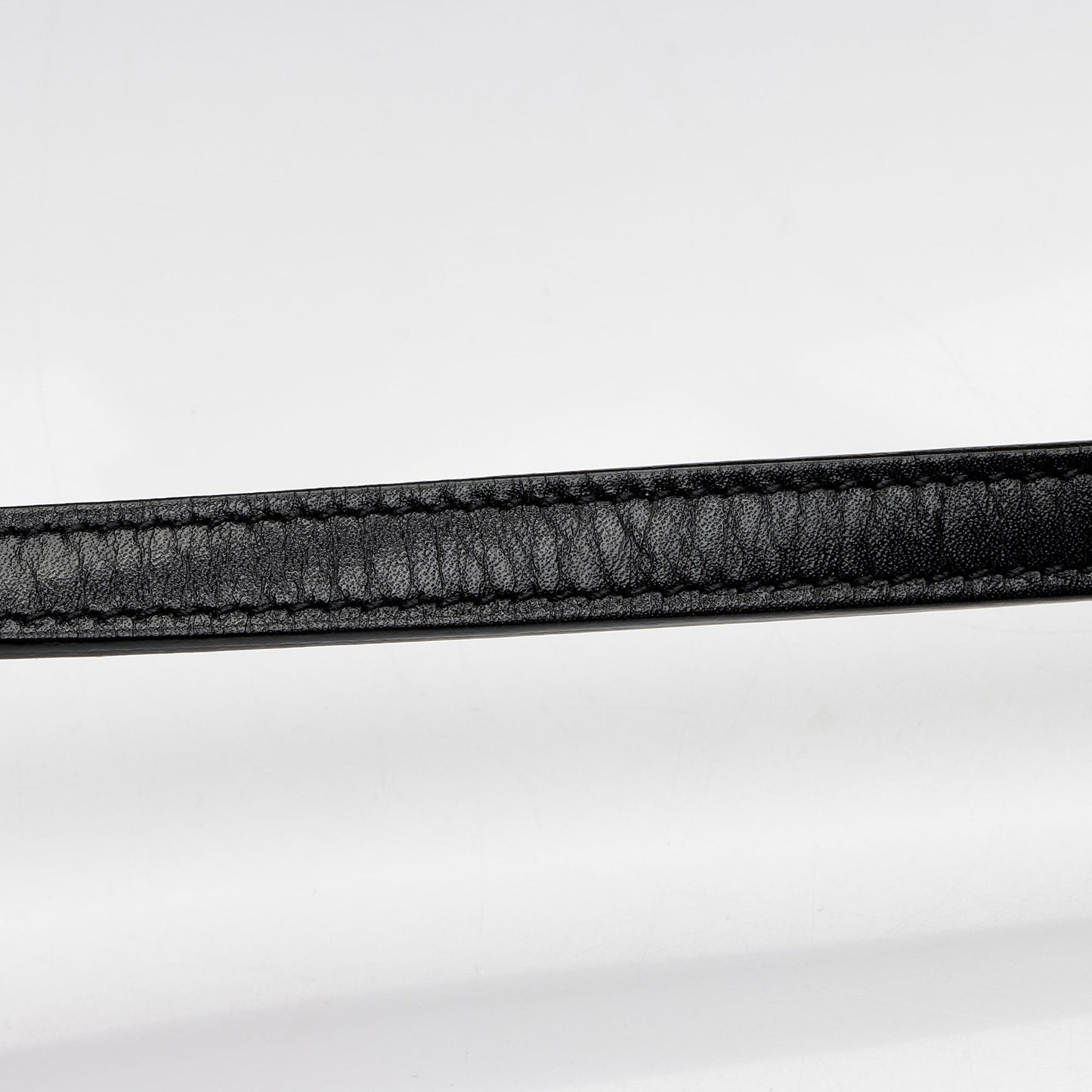 Saint Laurent Grain de Poudre Monogram Cassandra Medium Top Handle EEhl36