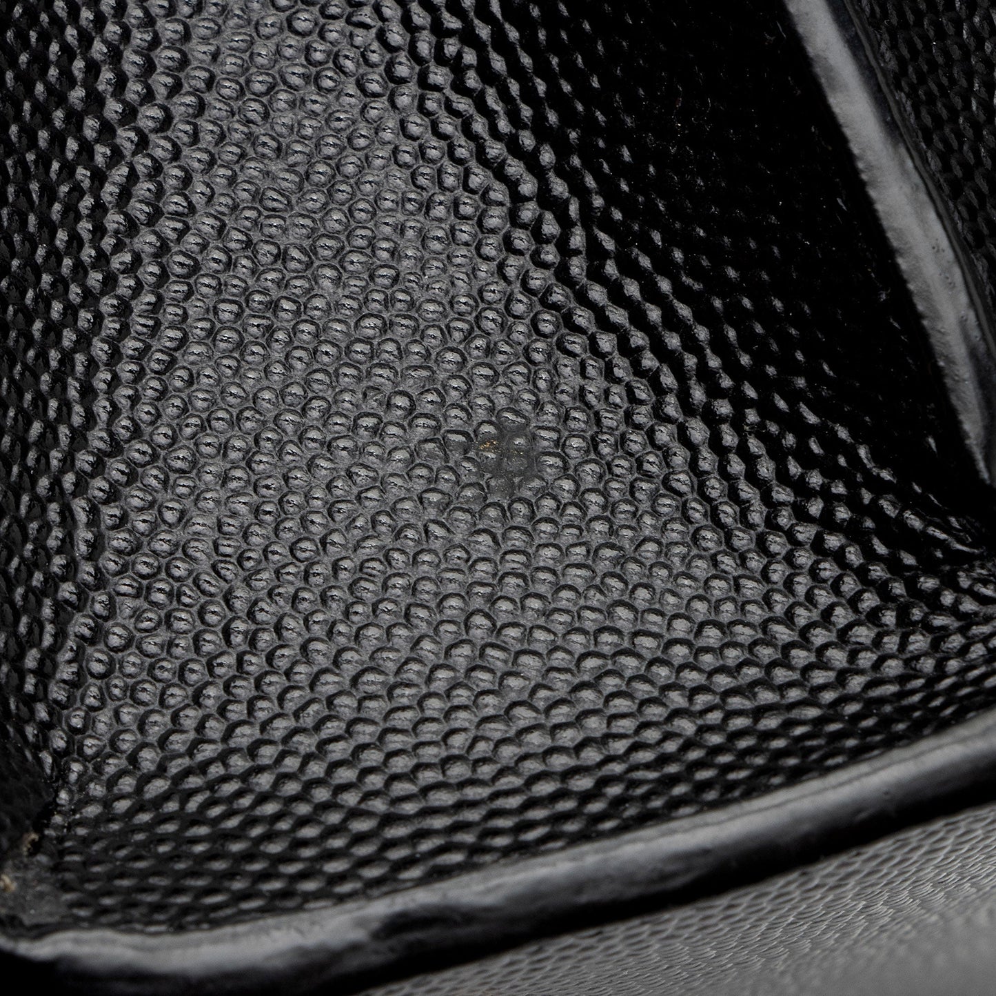 Saint Laurent Grain de Poudre Monogram Cassandra Medium Top Handle HGeoF5