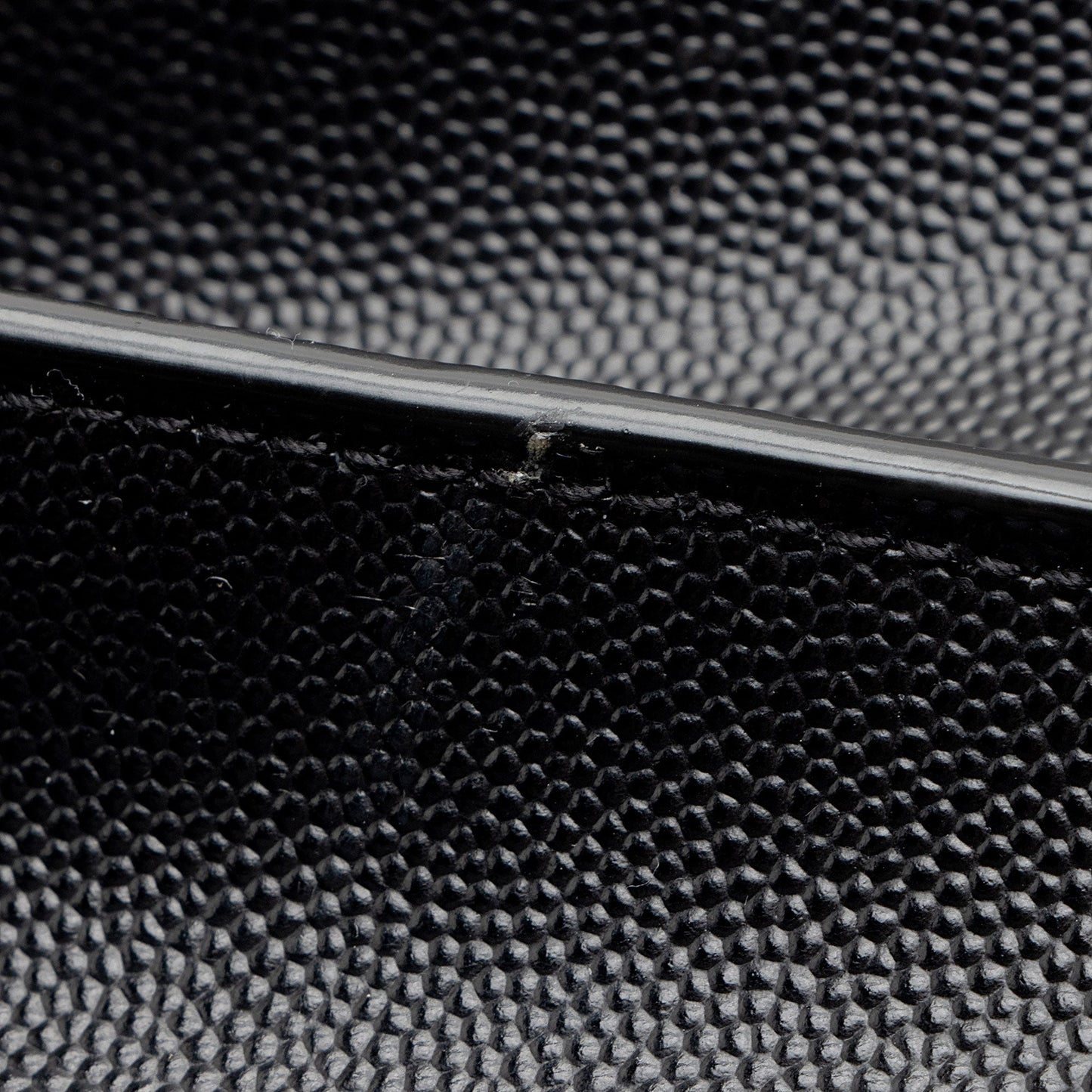 Saint Laurent Grain de Poudre Monogram Cassandra Medium Top Handle HGeoF5