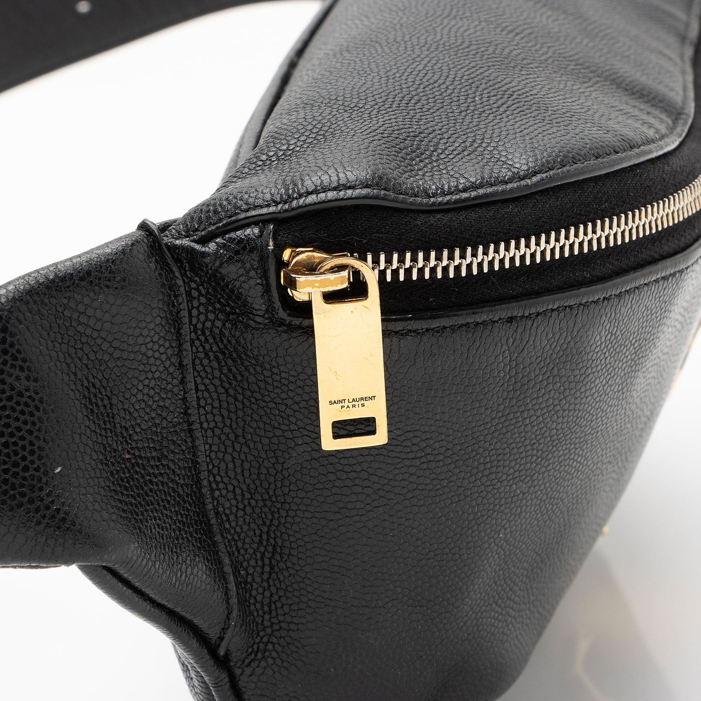 Saint Laurent Grain de Poudre Monogram Cassandre Belt Bag Gvv9El