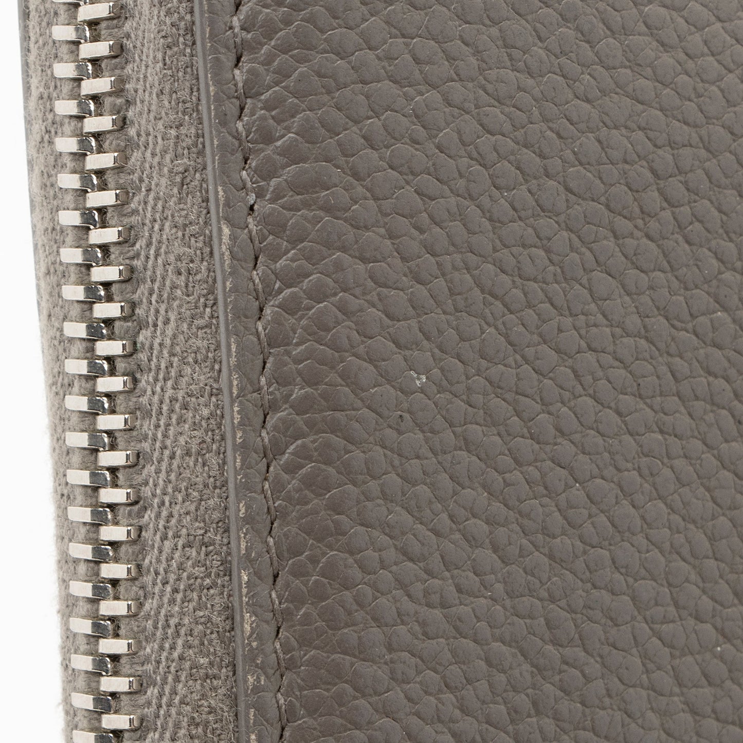 Saint Laurent Grain de Poudre Rive Gauche Zip Around Wallet 22288
