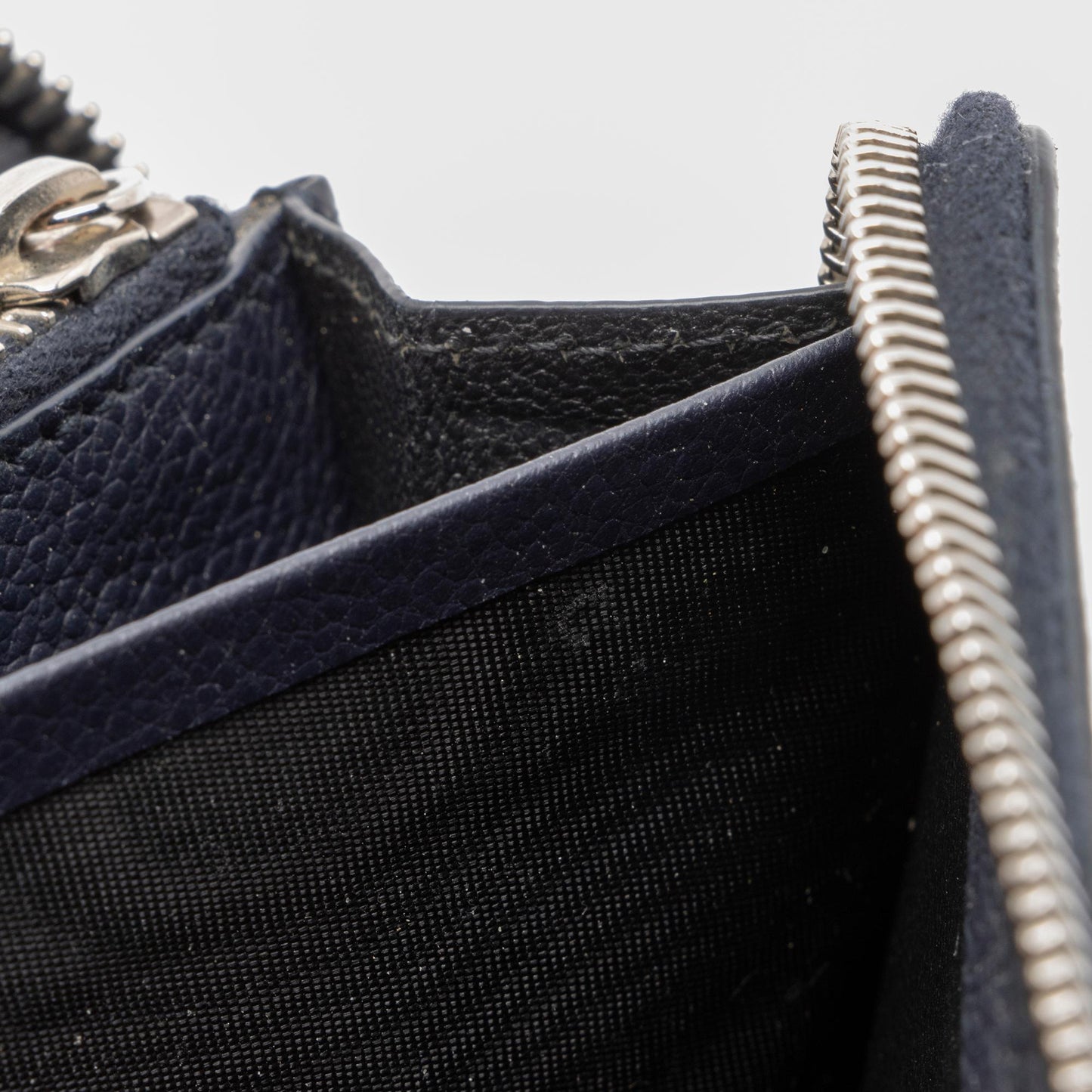 Saint Laurent Grain de Poudre Rive Gauche Zip Around Wallet sNhxXD