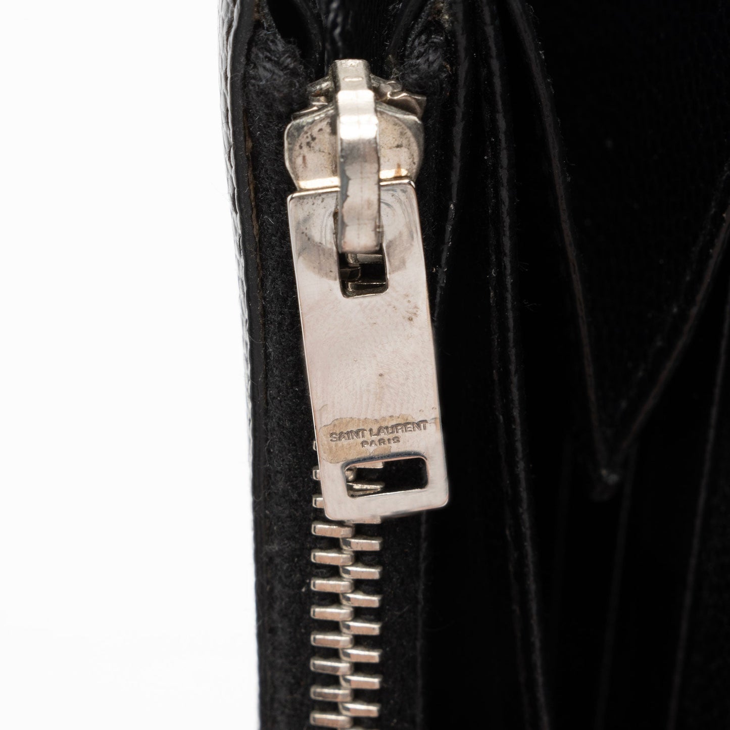 Saint Laurent Grain de Poudre Studded Marquage Flap Wallet NYtJMQ