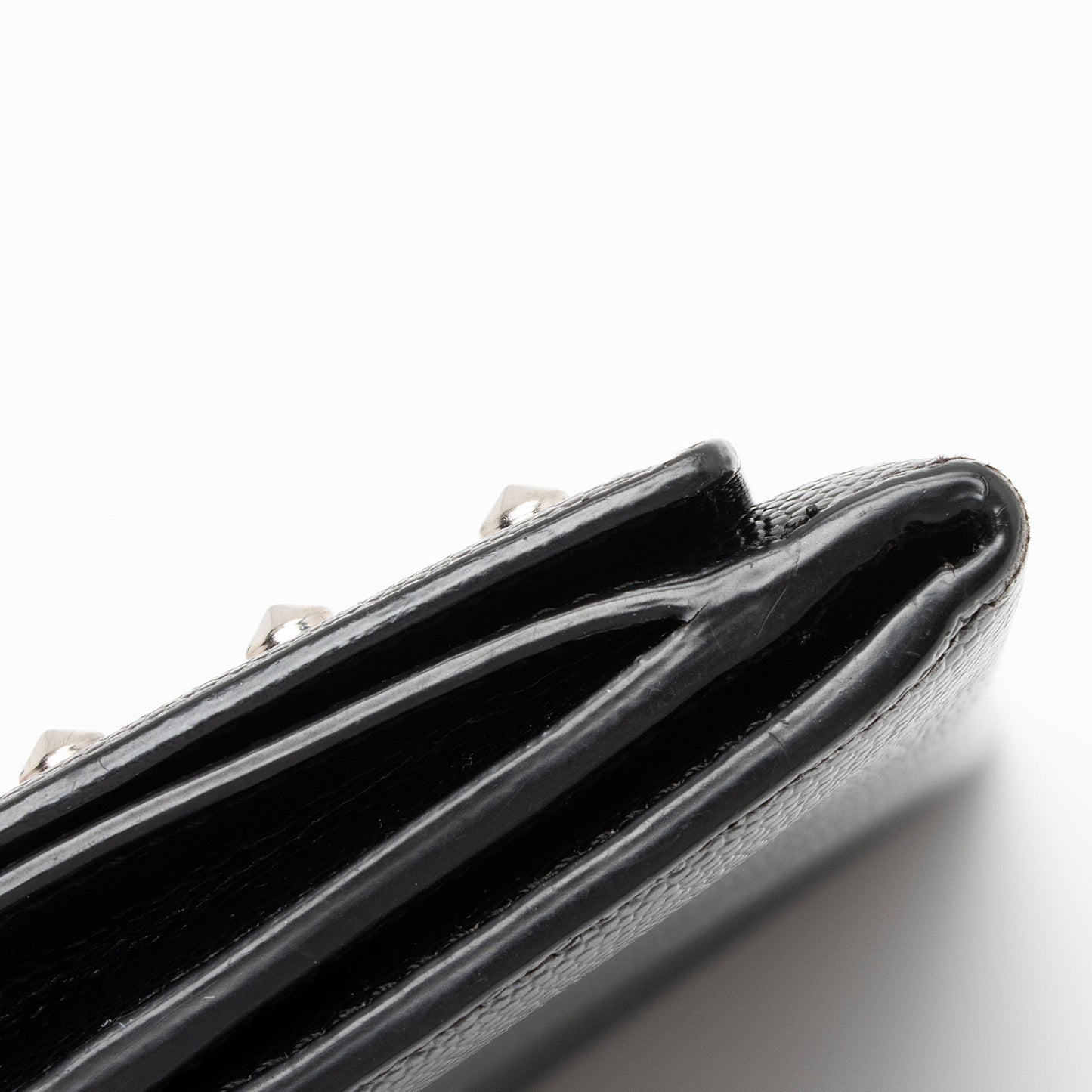 Saint Laurent Grain de Poudre Studded Marquage Flap Wallet NYtJMQ