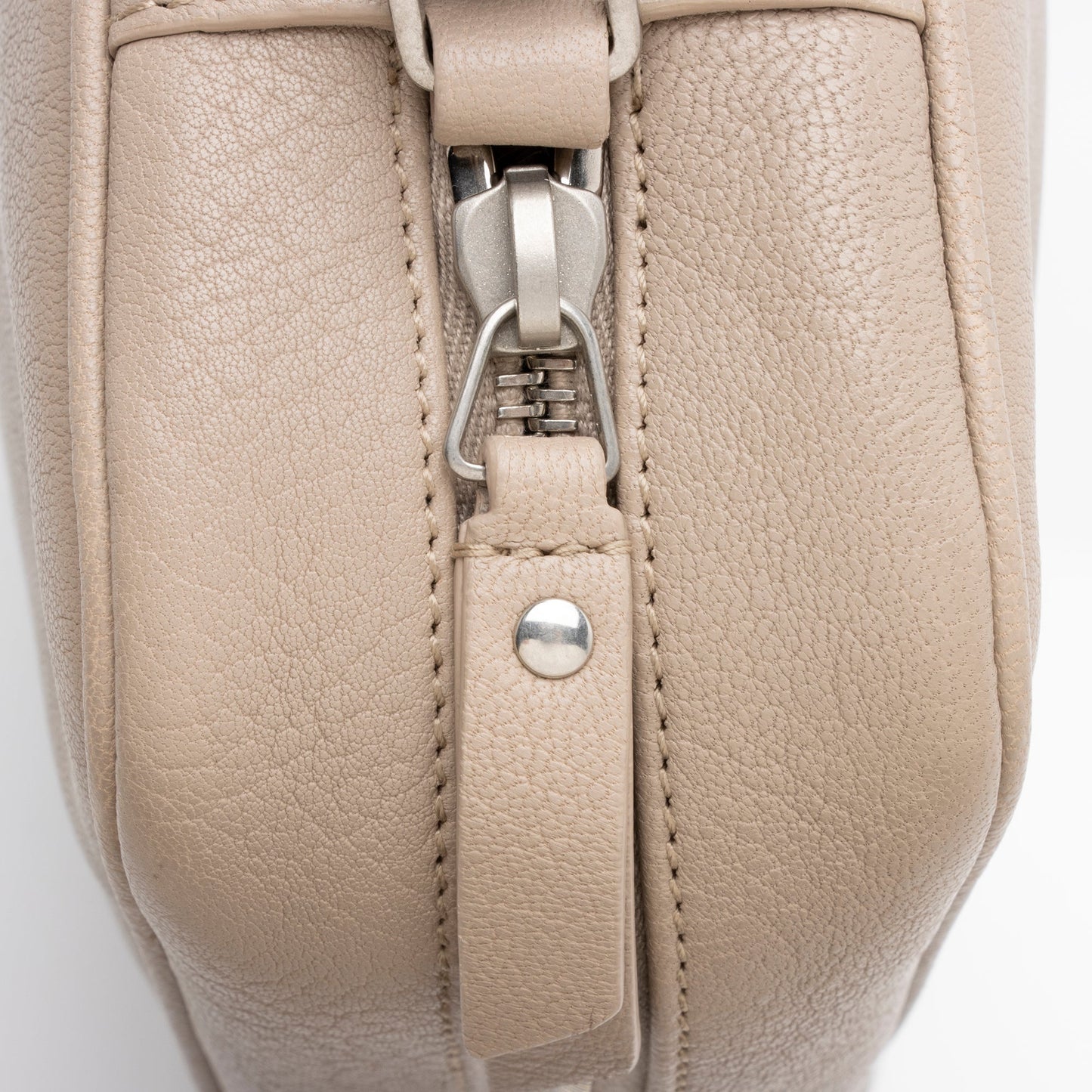 Saint Laurent Lambskin Monogram Lou Camera Bag TLtEDd