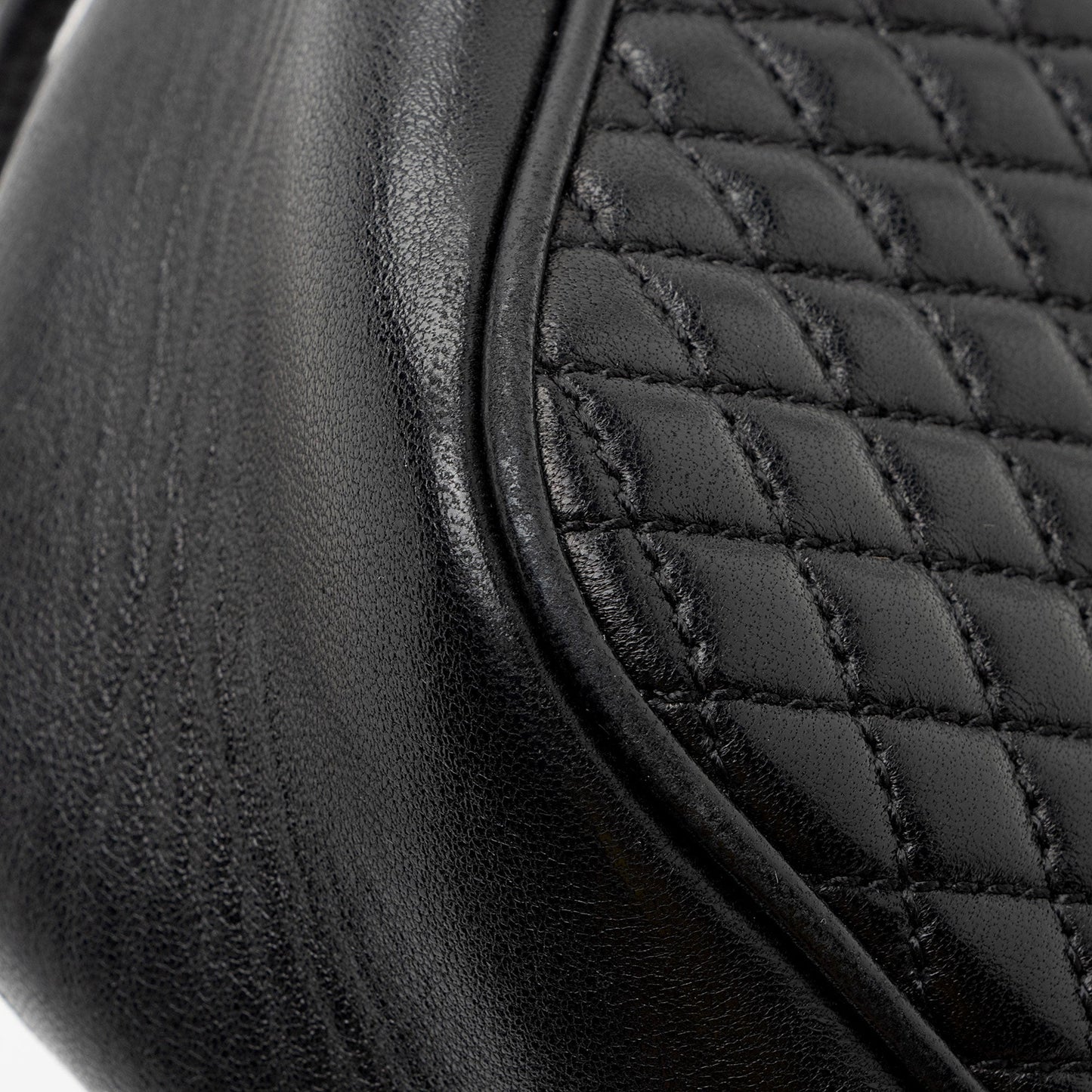 Saint Laurent Lambskin Monogram Victoire Camera Bag 0P9i8L