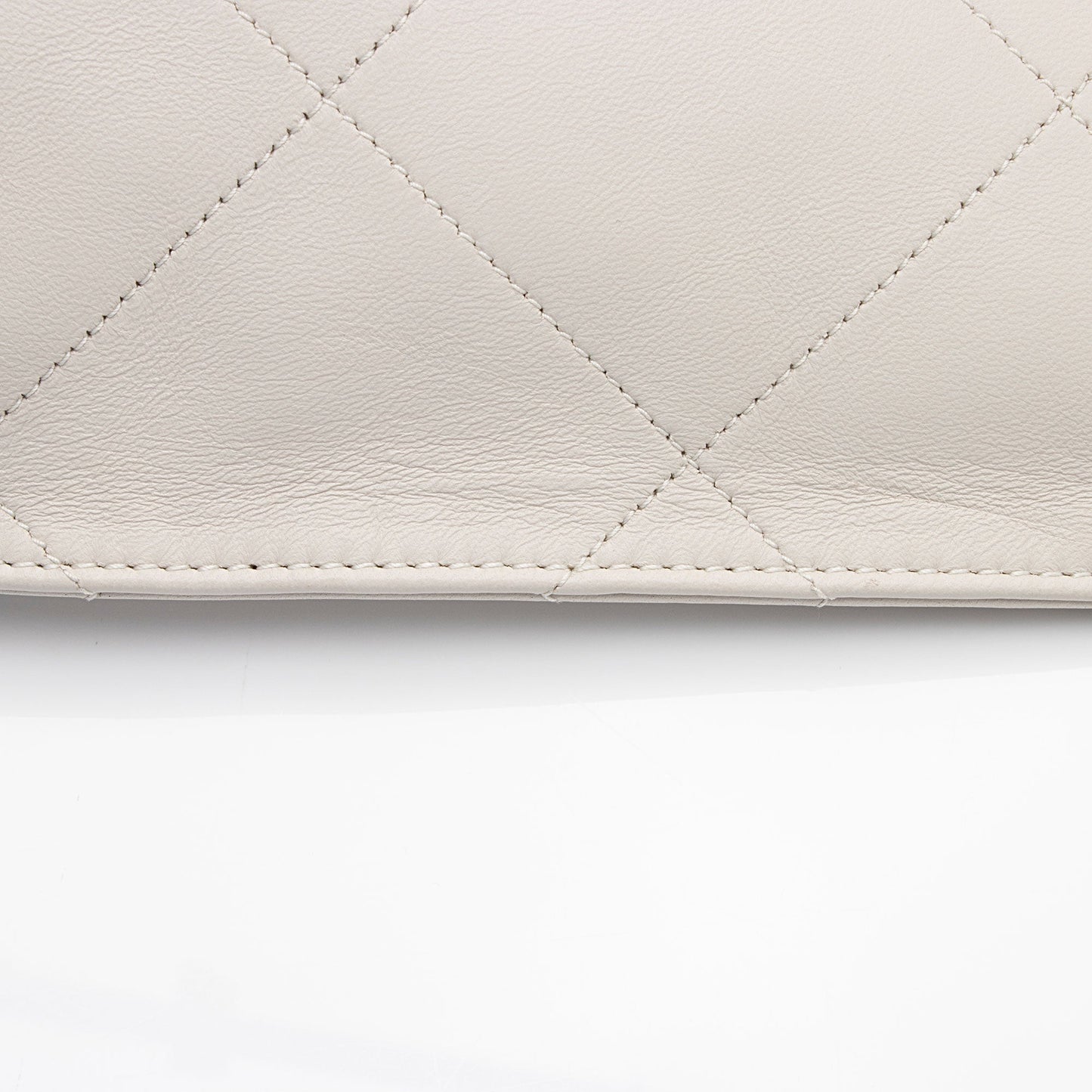 Saint Laurent Lambskin Suzanne Mini Hobo 35zMGT
