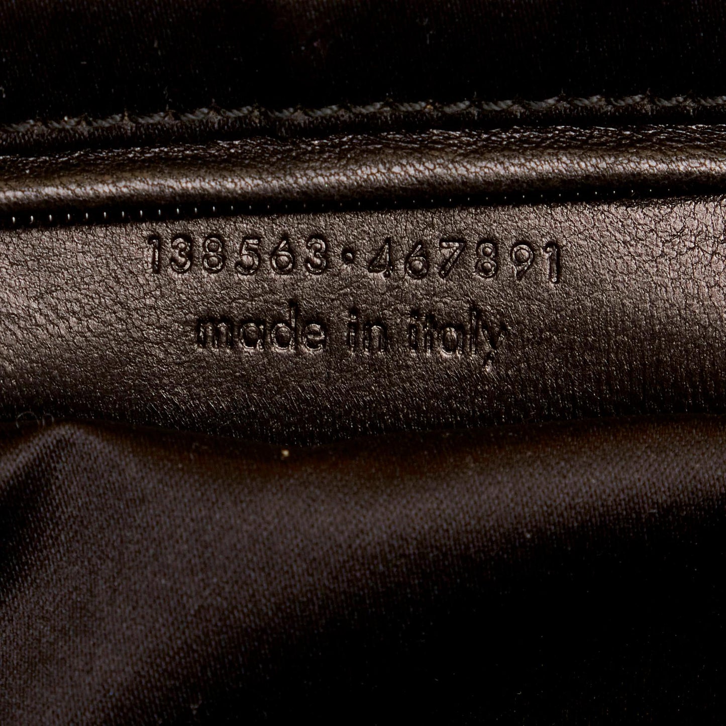 Saint Laurent Leather Baguette Bag (SHG-29637