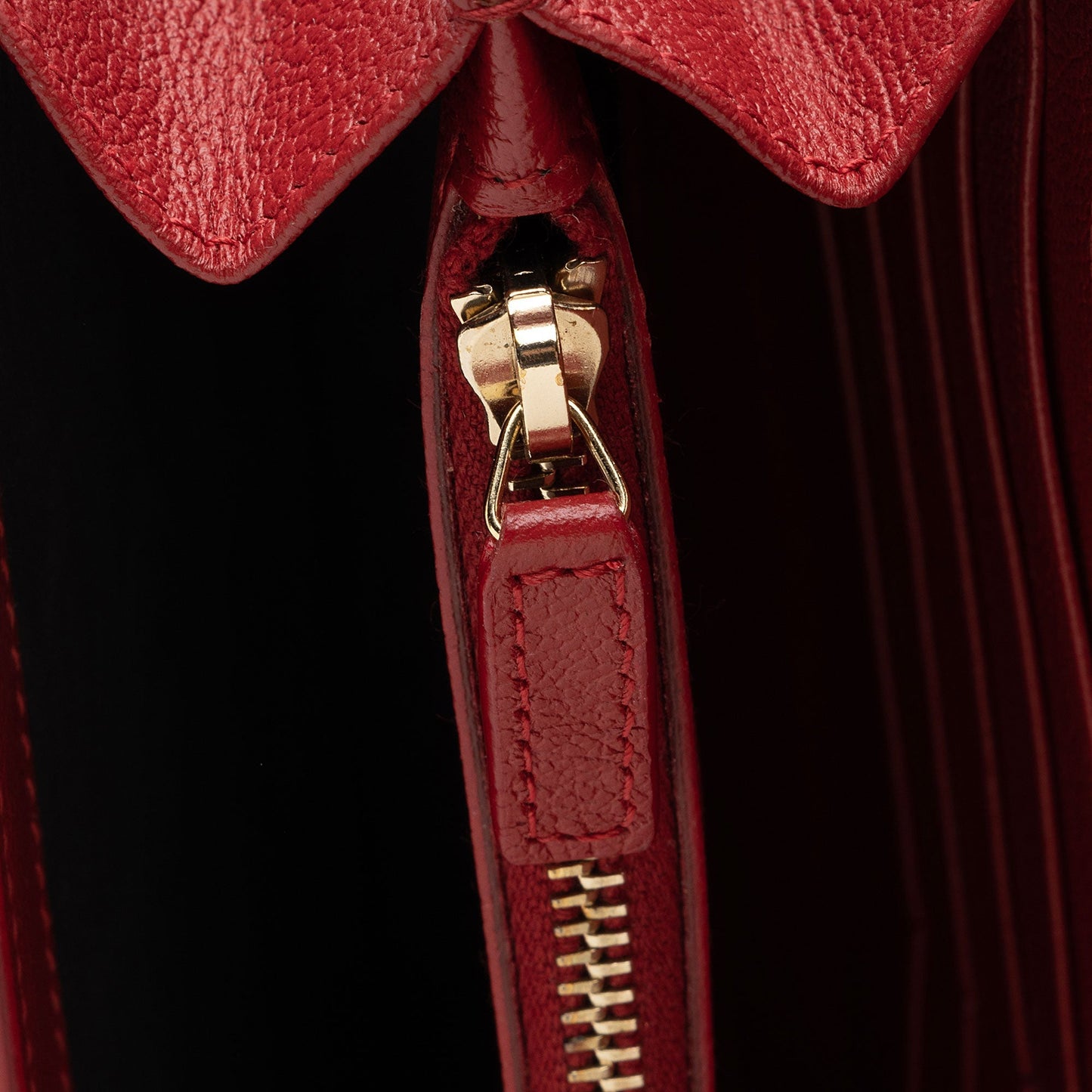 Saint Laurent Leather Belle de Jour Chain Wallet IinJeF