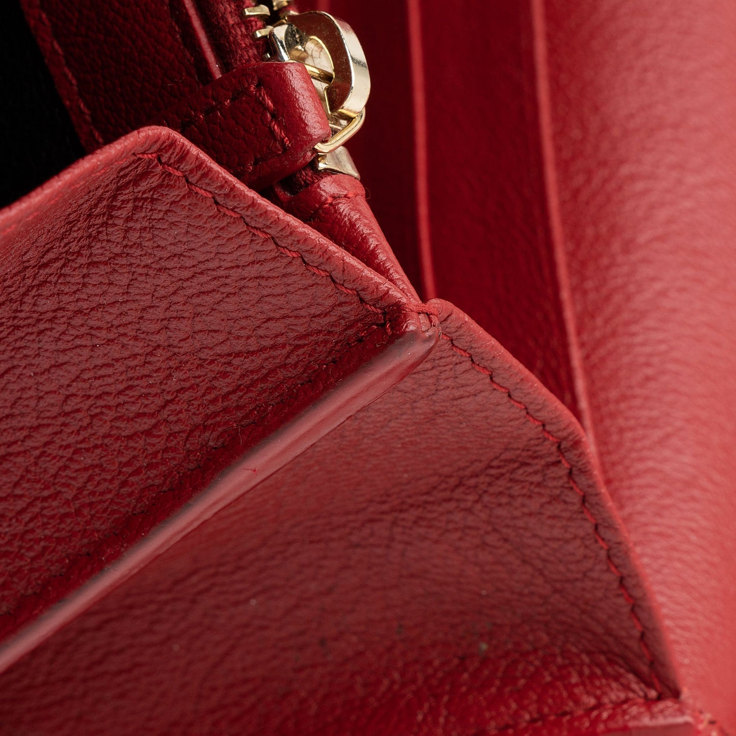 Saint Laurent Leather Belle de Jour Chain Wallet IinJeF