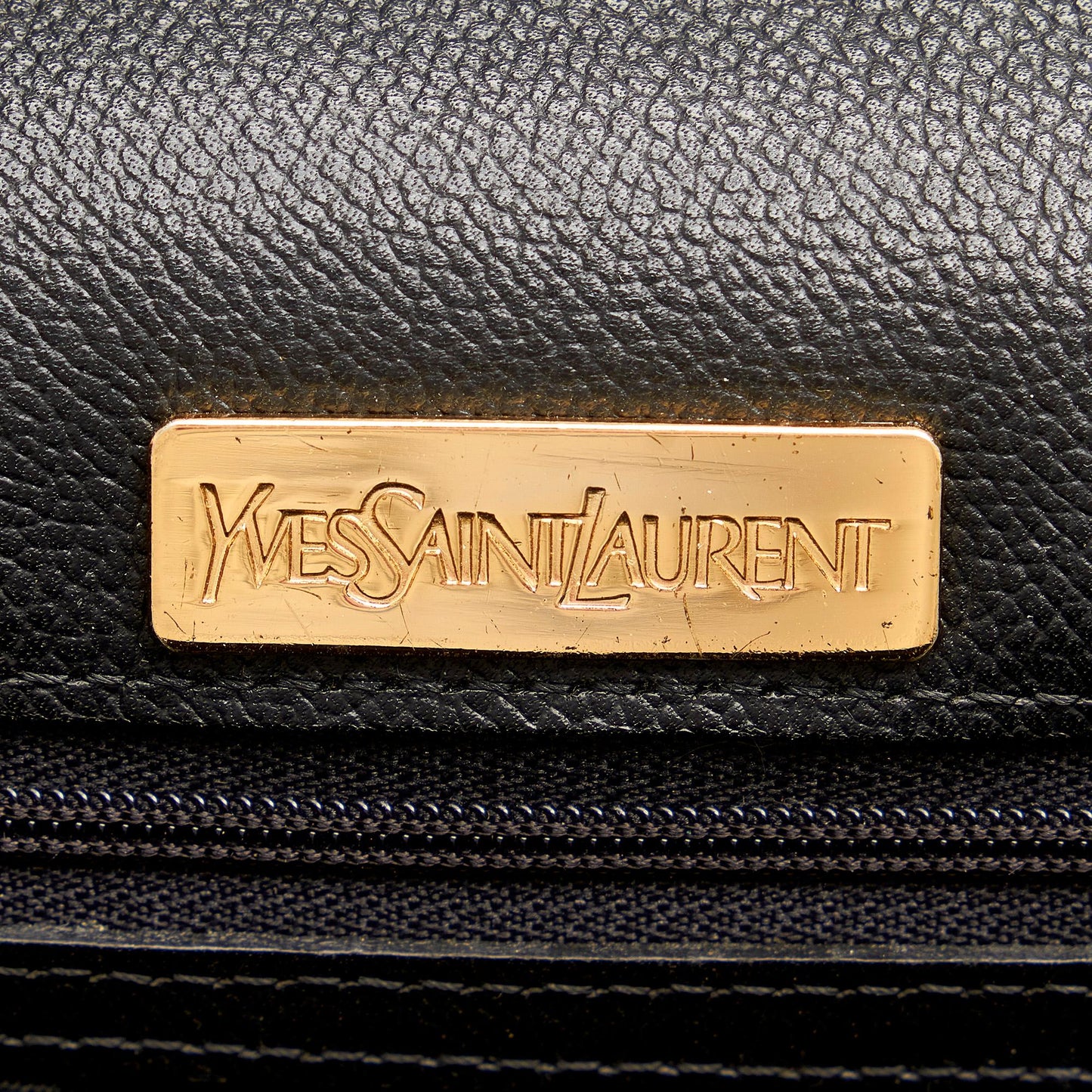 Saint Laurent Leather Clutch Bag (SHG-31556