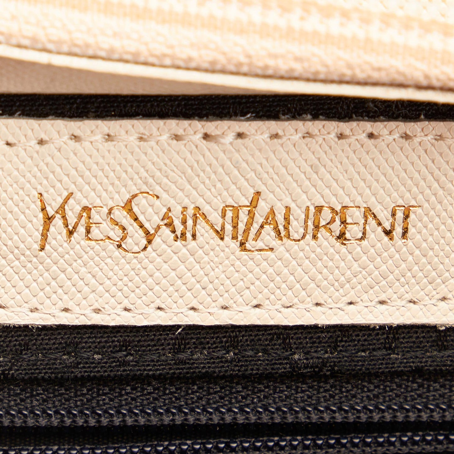 Saint Laurent Leather Clutch Bag (SHG-28021