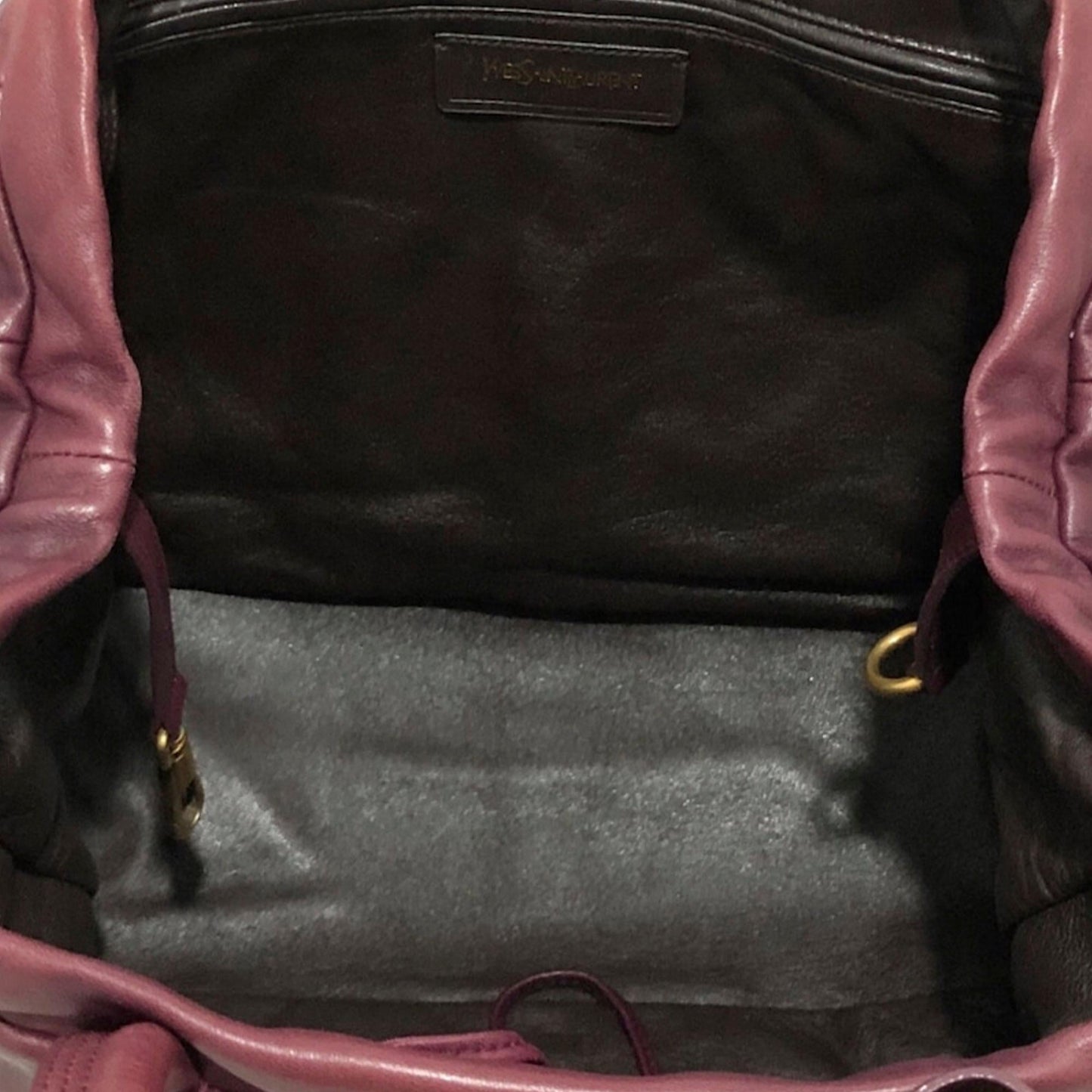 Saint Laurent Leather Handbag (SHG-28327