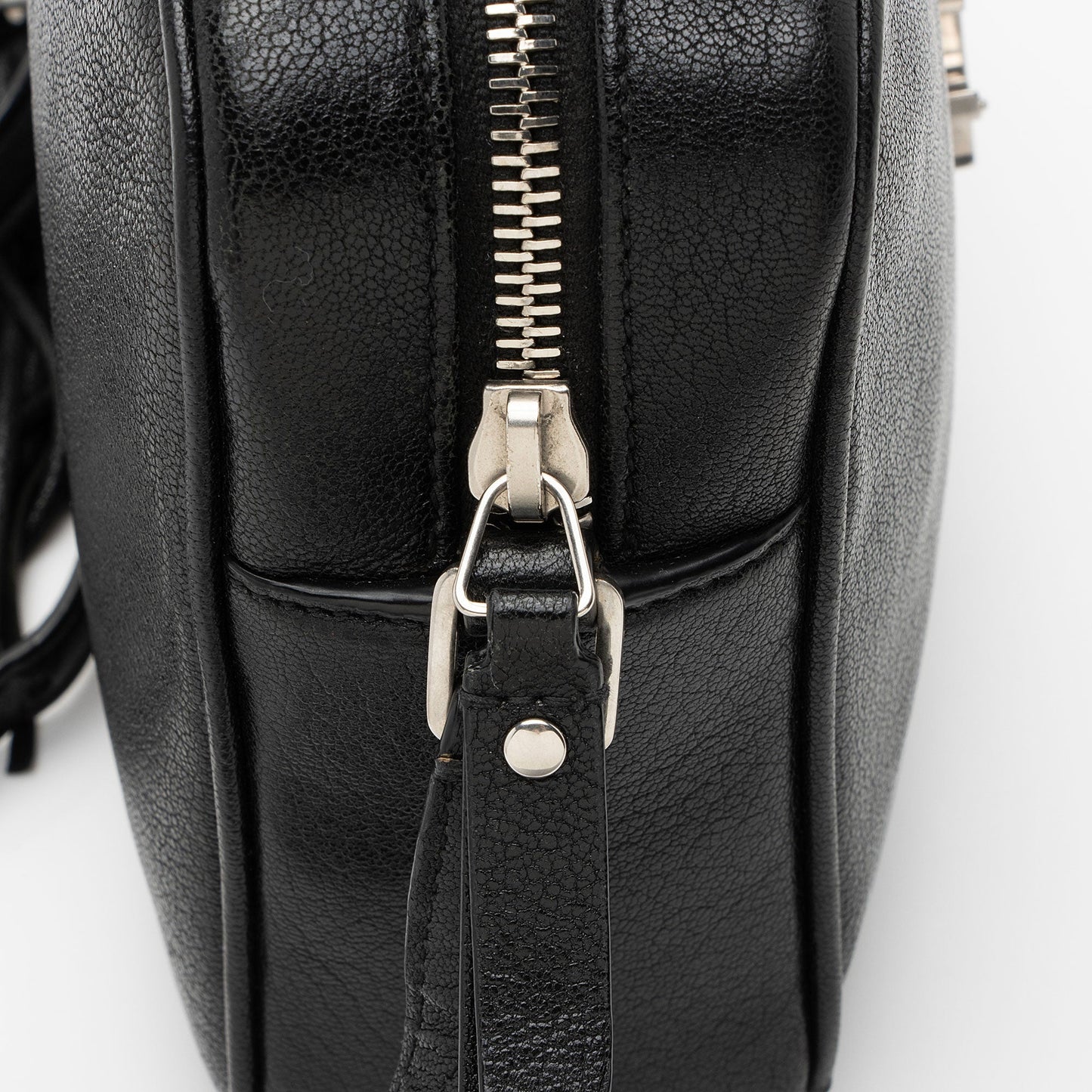 Saint Laurent Leather Monogram Lou Camera Bag whAoB5