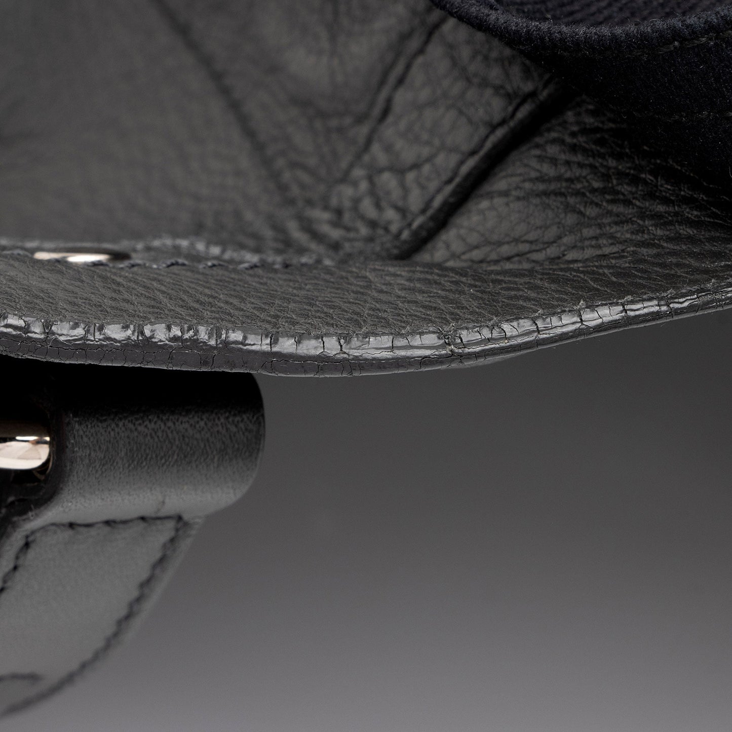 Saint Laurent Leather Muse Two Large Satchel KW43Zr