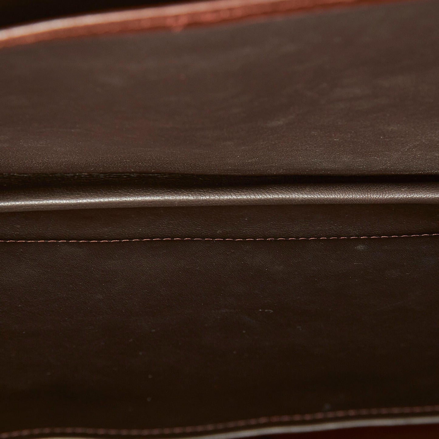 Saint Laurent Leather Shoulder Bag (SHG-19791