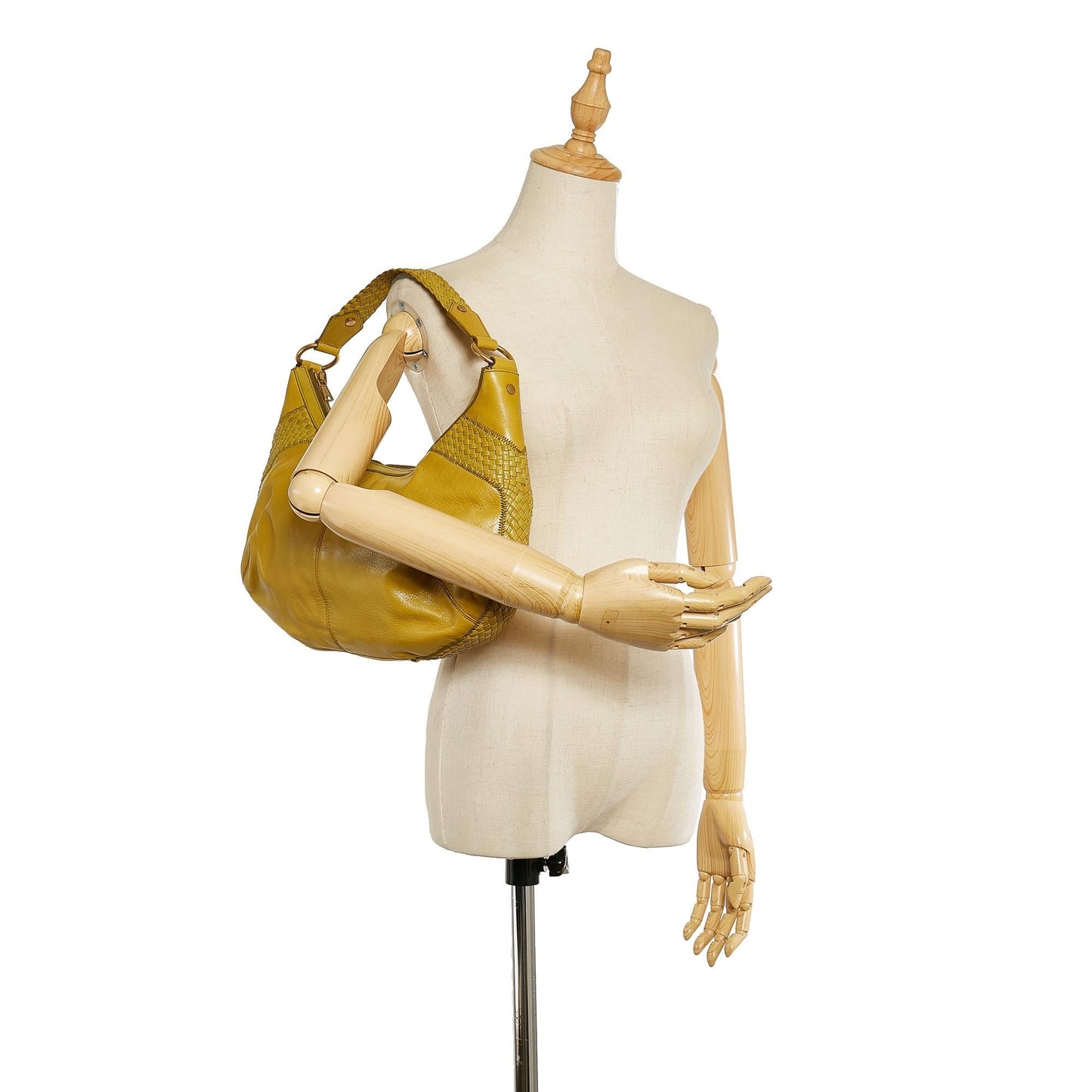 Saint Laurent Leather Shoulder Bag (SHG-25206
