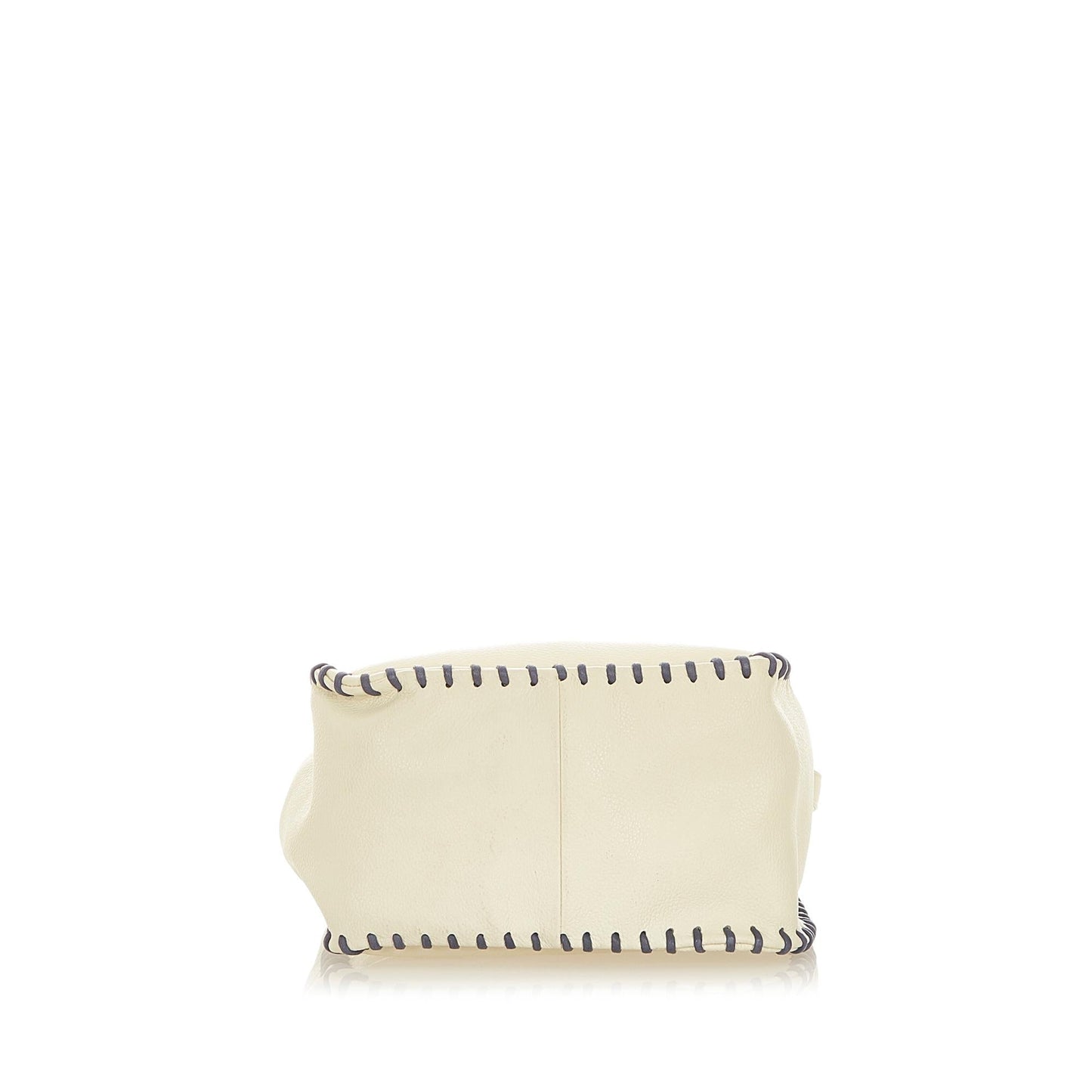 Saint Laurent Leather Shoulder Bag (SHG-32506
