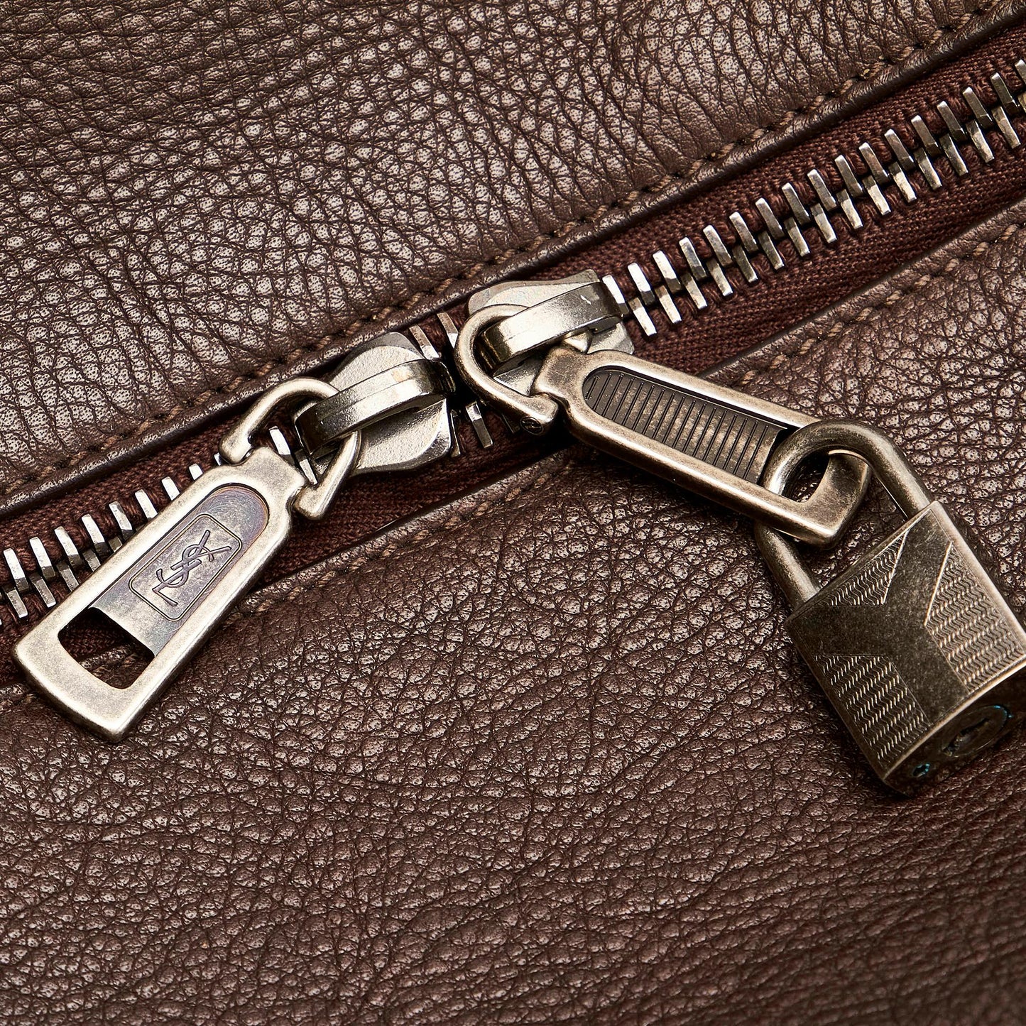 Saint Laurent Leather Tote Bag (SHG-30195