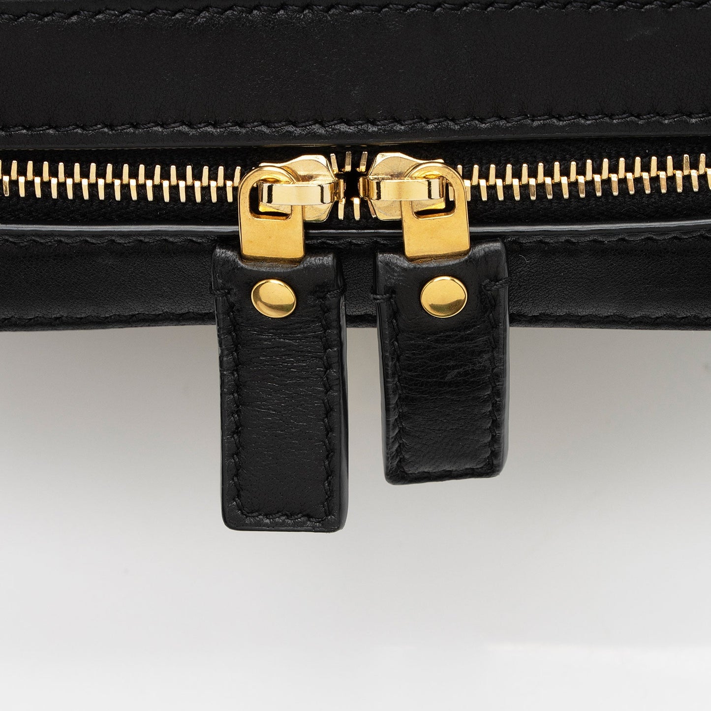 Saint Laurent Matalasse Calfskin Monogram Vicky Belt Bag UFp2hO