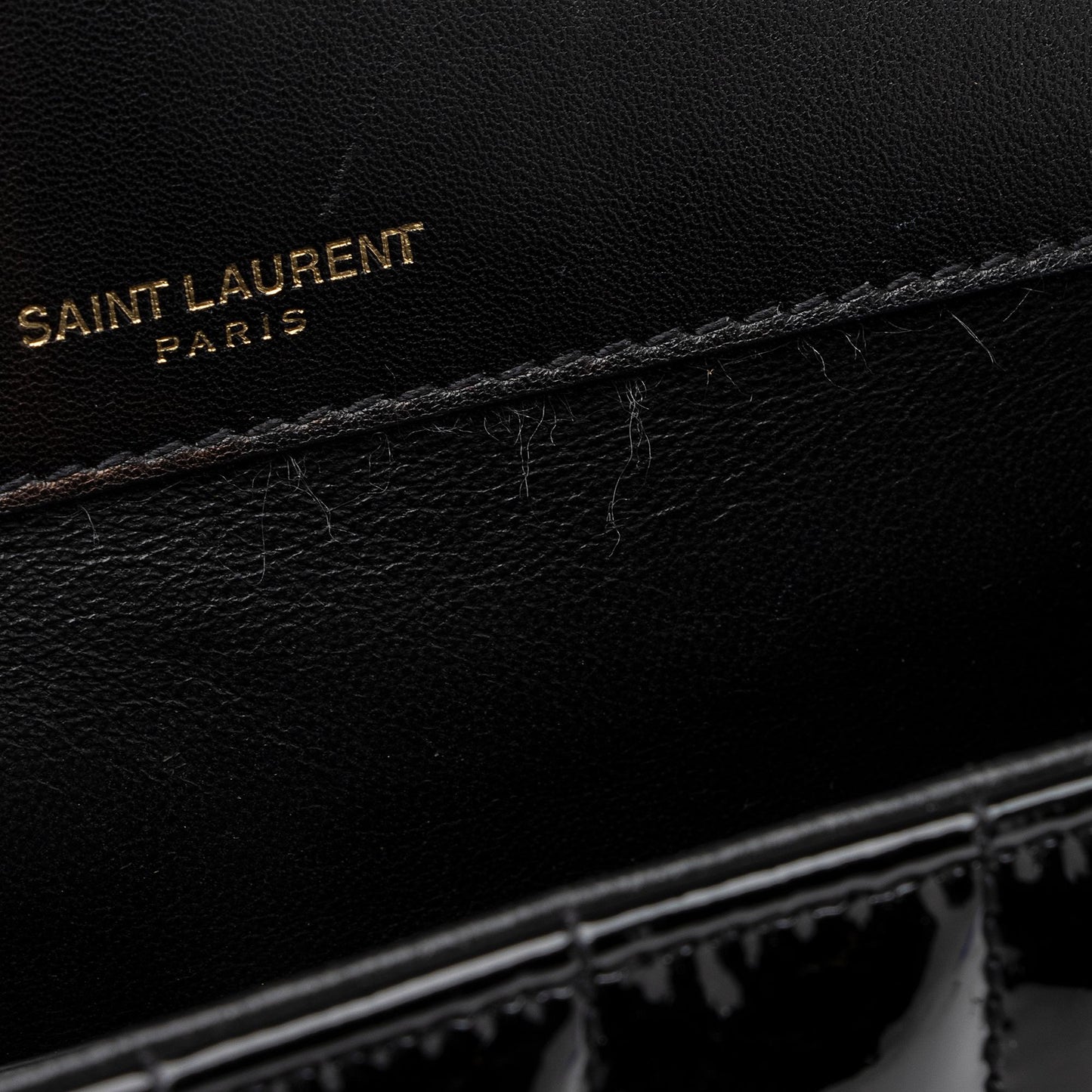 Saint Laurent Matalasse Patent Leather Monogram Vicky Large Shoulder Bag zhdP3r