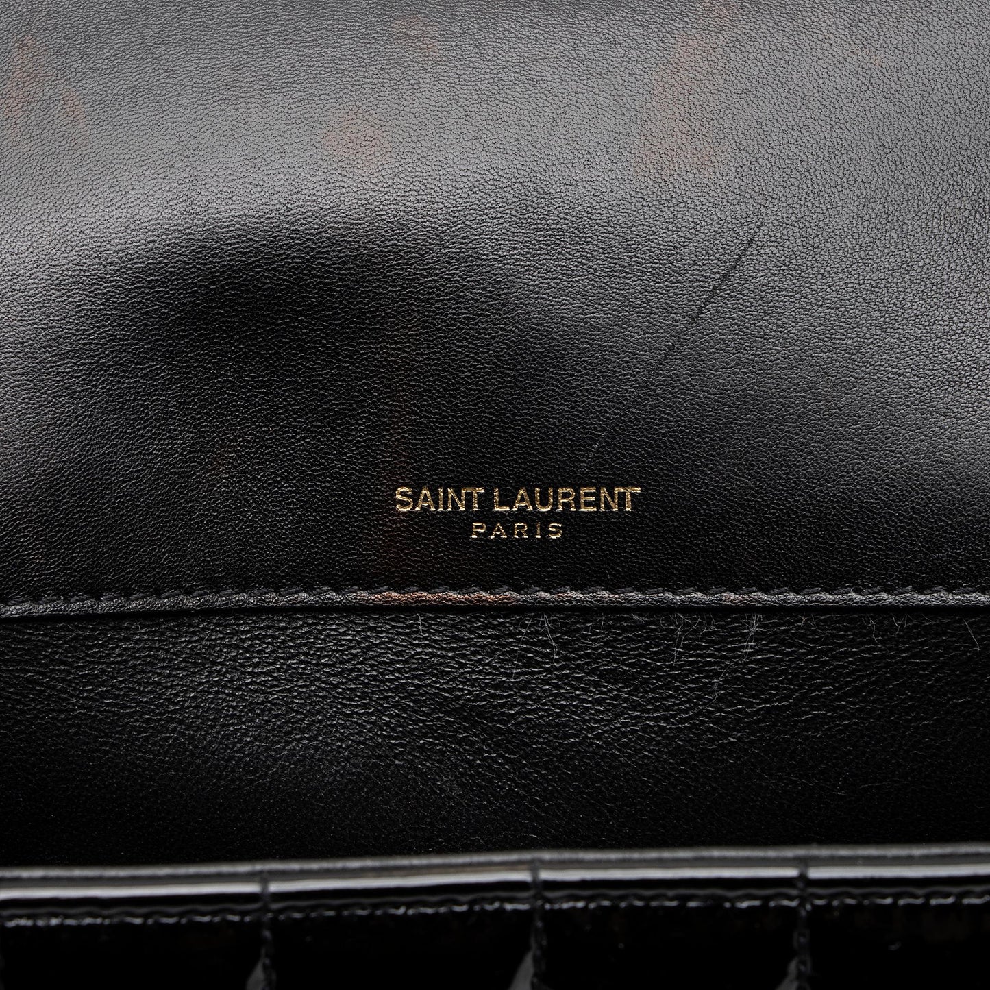 Saint Laurent Matalasse Patent Leather Monogram Vicky Large Shoulder Bag zhdP3r