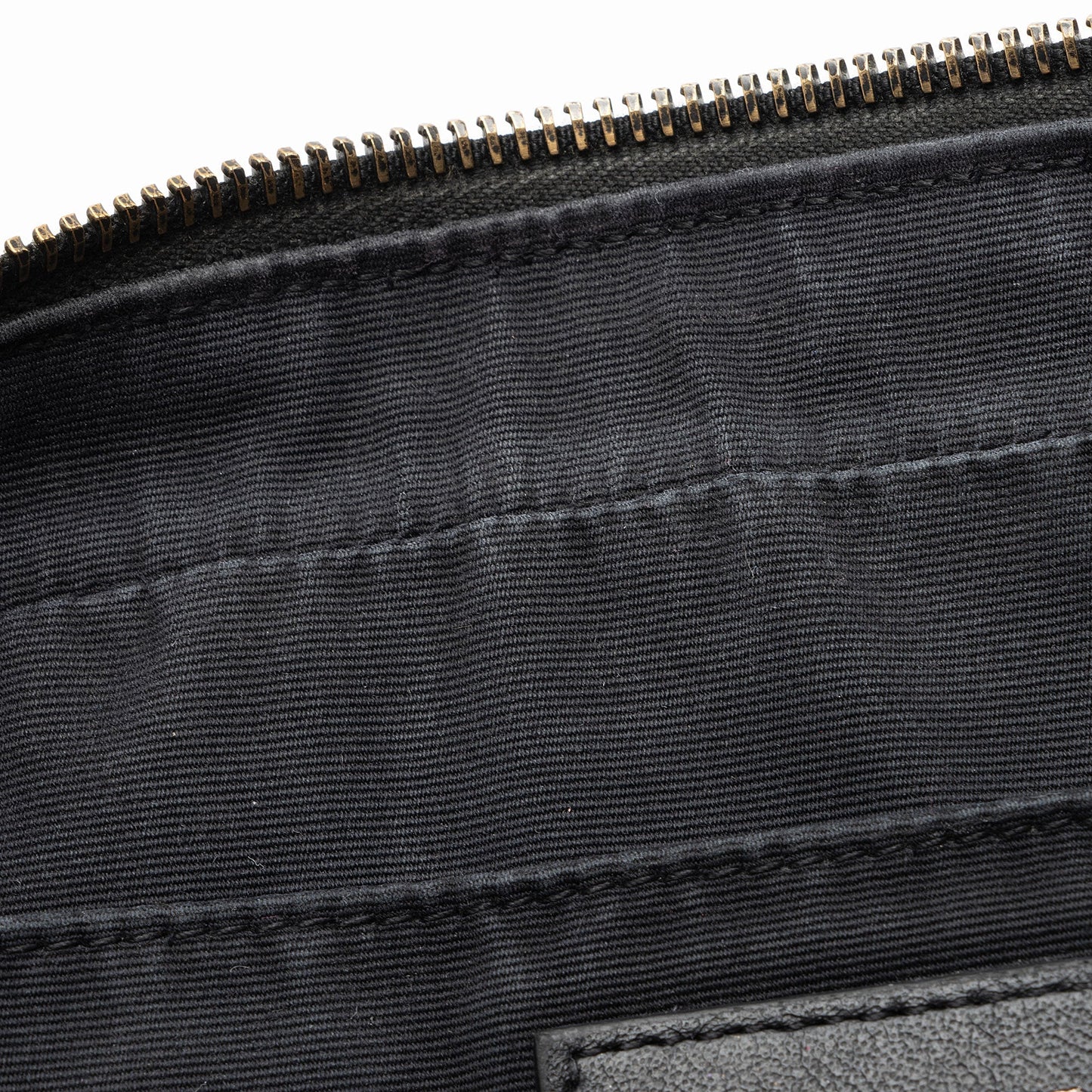 Saint Laurent Matelasse Calfskin Matte Black Monogram Lou Camera Bag APSLqT