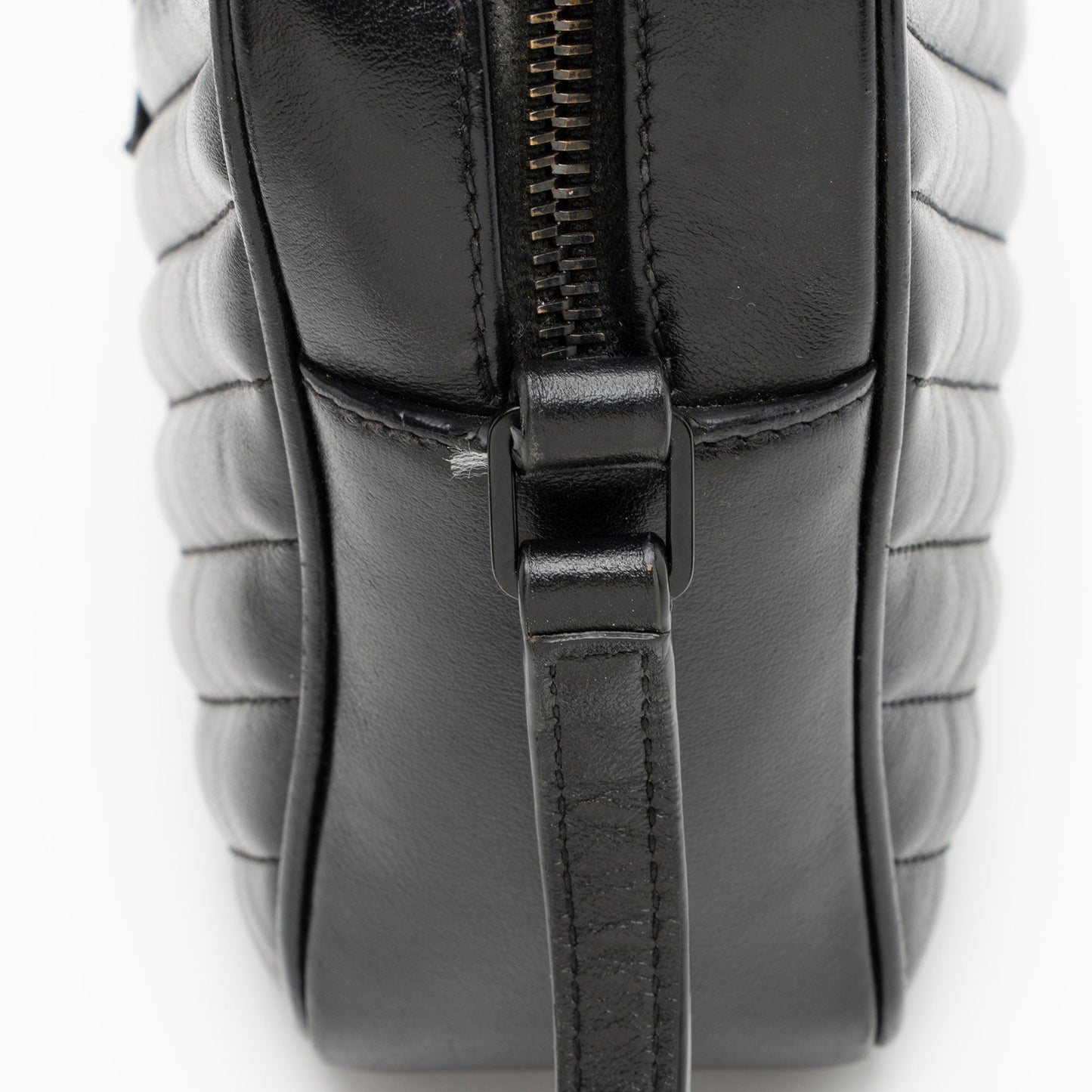 Saint Laurent Matelasse Calfskin Matte Black Monogram Lou Camera Bag APSLqT