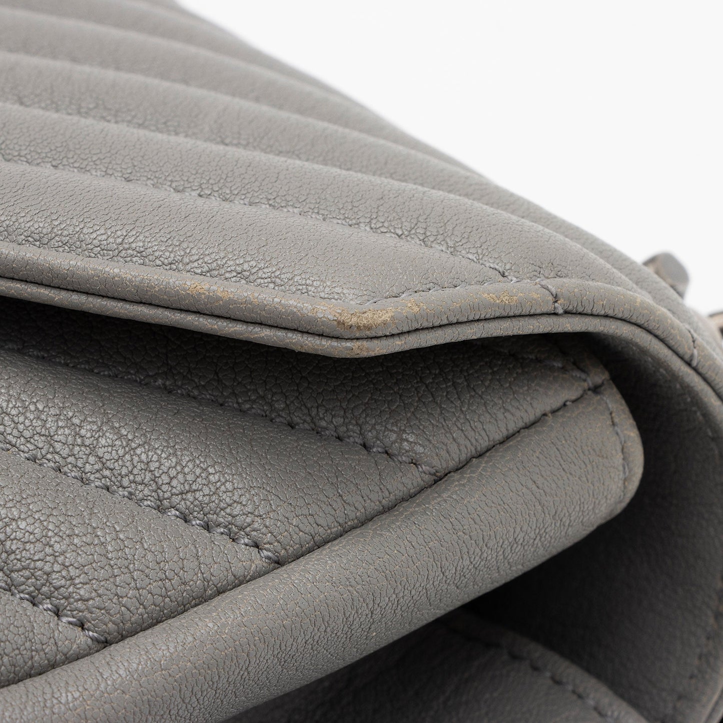 Saint Laurent Matelasse Calfskin Monogram College Medium Shoulder Bag 2L8Nyw