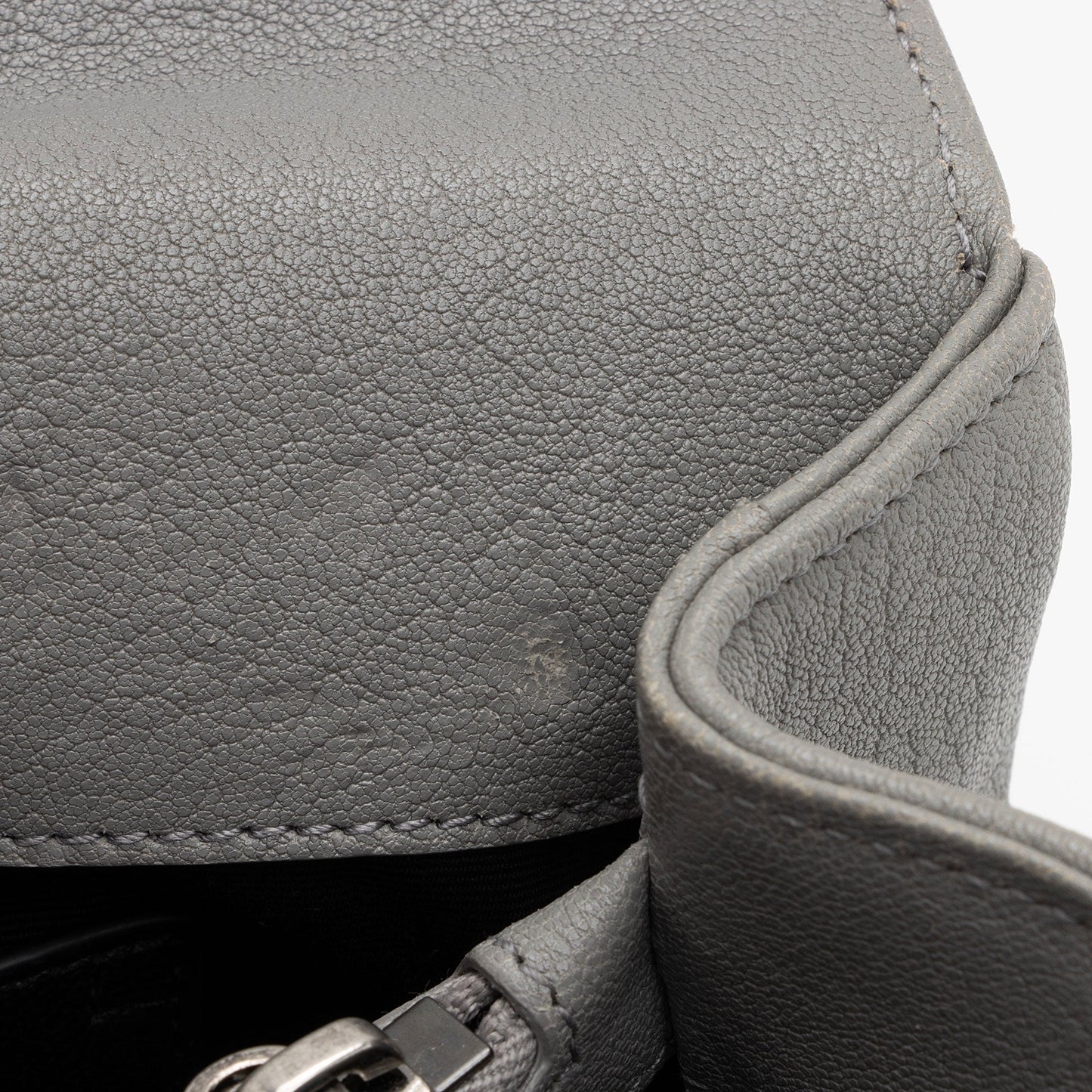 Saint Laurent Matelasse Calfskin Monogram College Medium Shoulder Bag 2L8Nyw