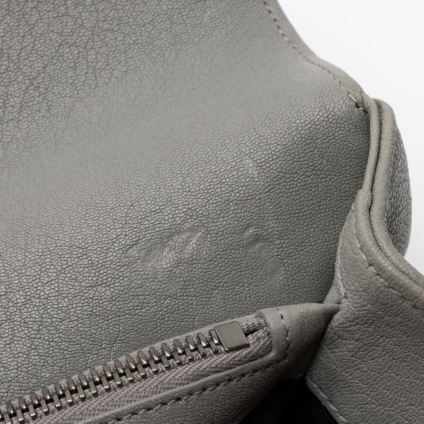 Saint Laurent Matelasse Calfskin Monogram College Medium Shoulder Bag D2O1lS