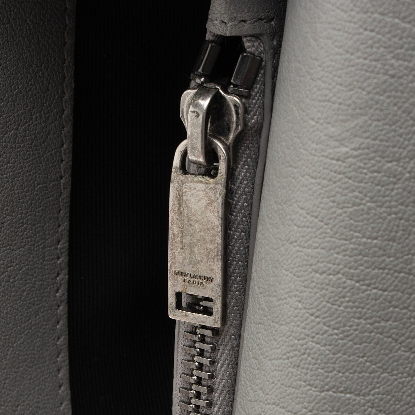Saint Laurent Matelasse Calfskin Monogram College Medium Shoulder Bag D2O1lS