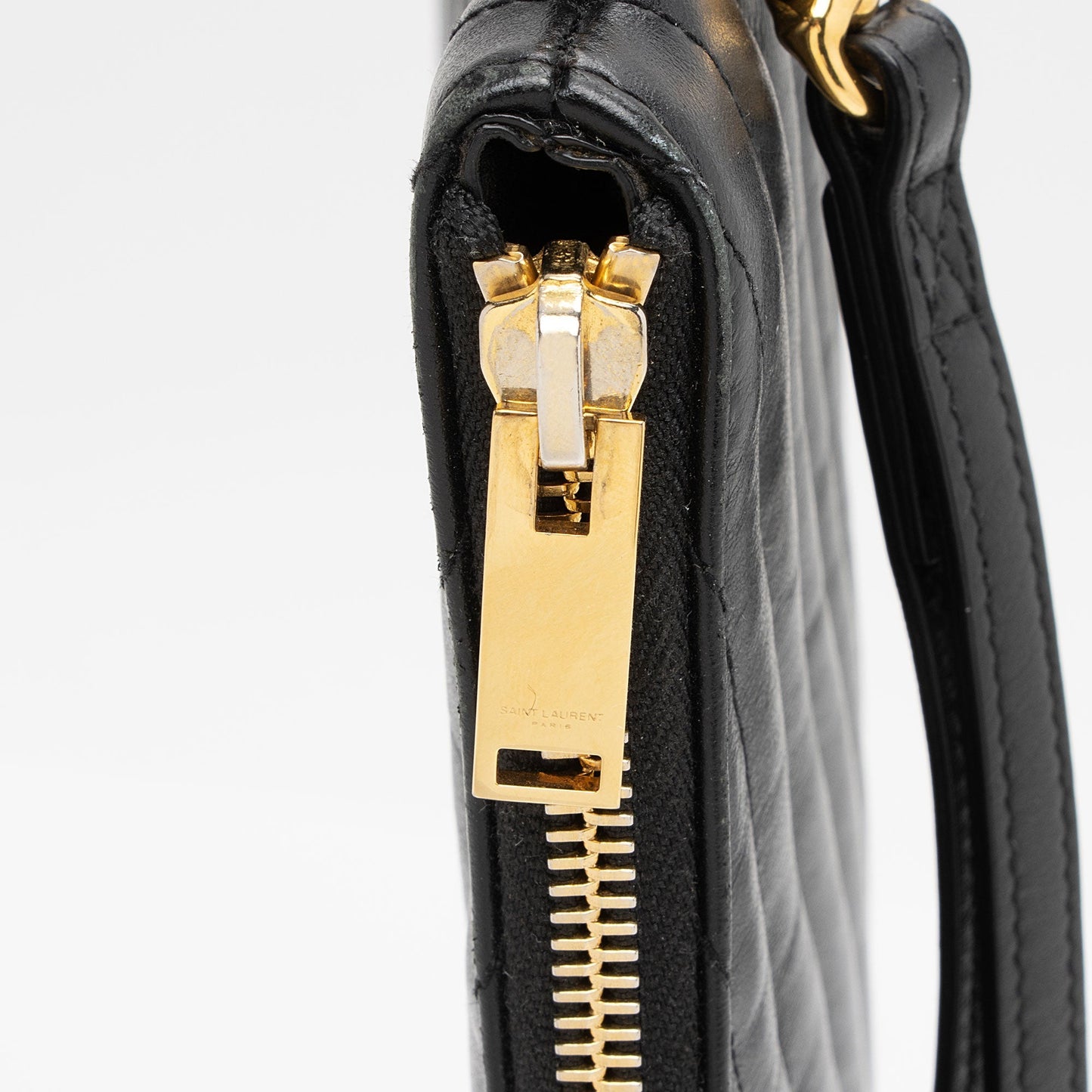 Saint Laurent Matelasse Calfskin Monogram Large Wristlet Cxxp2w