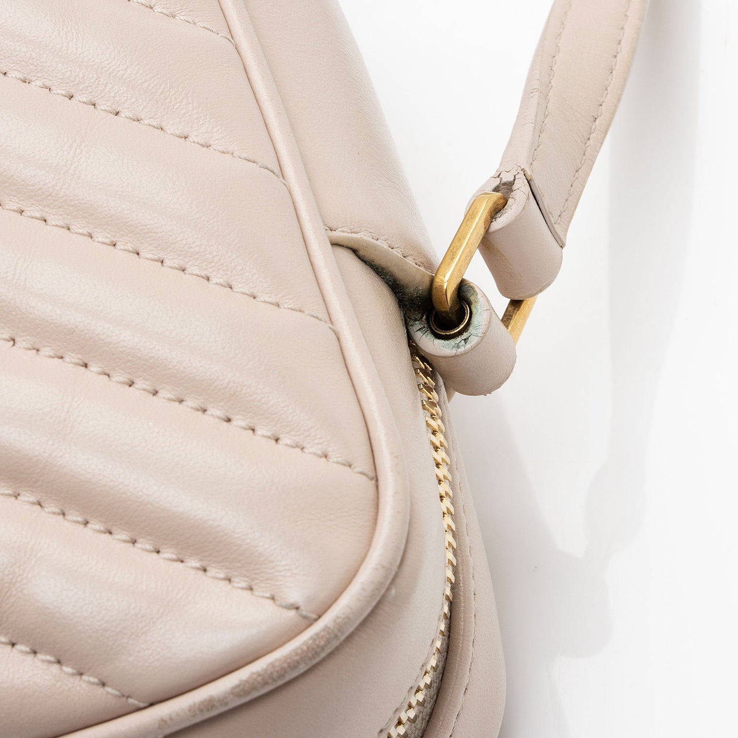 Saint Laurent Matelasse Calfskin Monogram Lou Camera Bag - FINAL SALE pag728