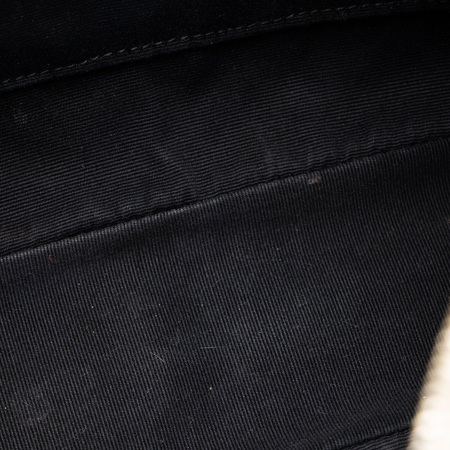 Saint Laurent Matelasse Calfskin Monogram Lou Camera Bag - FINAL SALE pag728