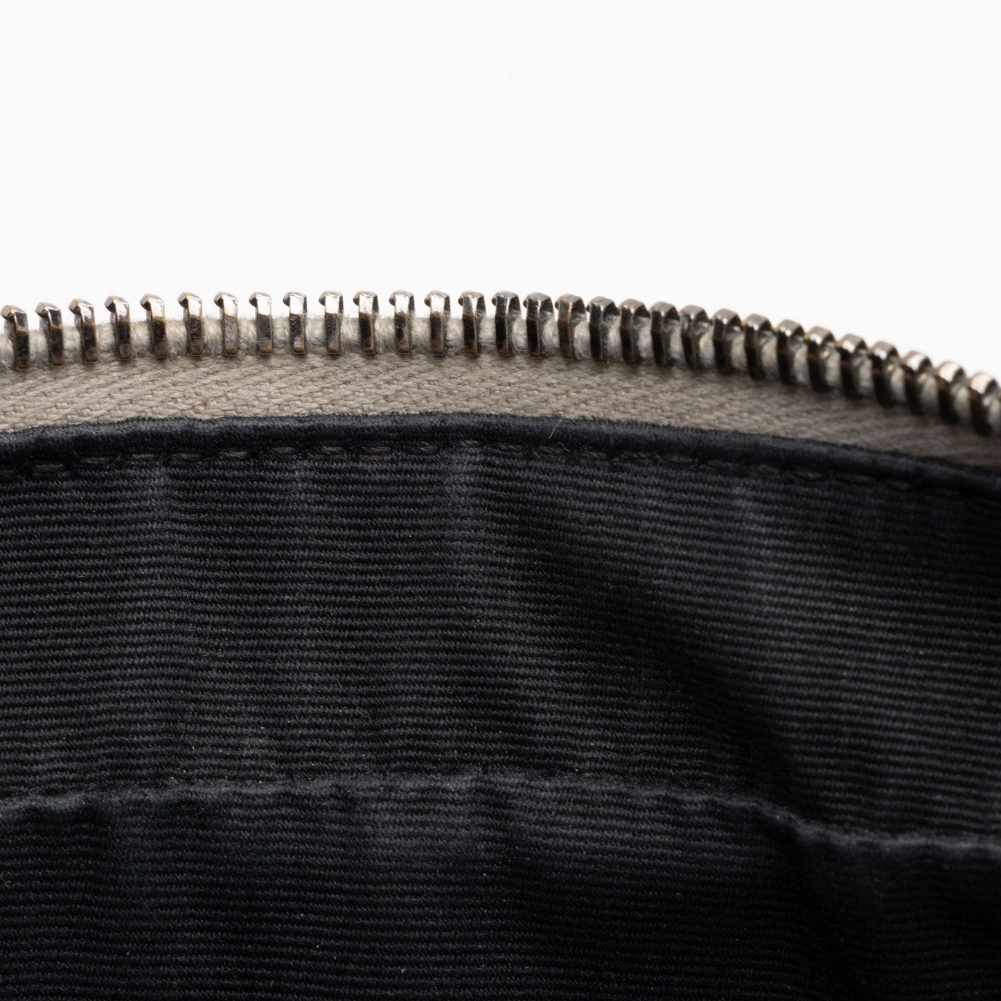 Saint Laurent Matelasse Calfskin Monogram Lou Camera Bag - FINAL SALE iTLHGg