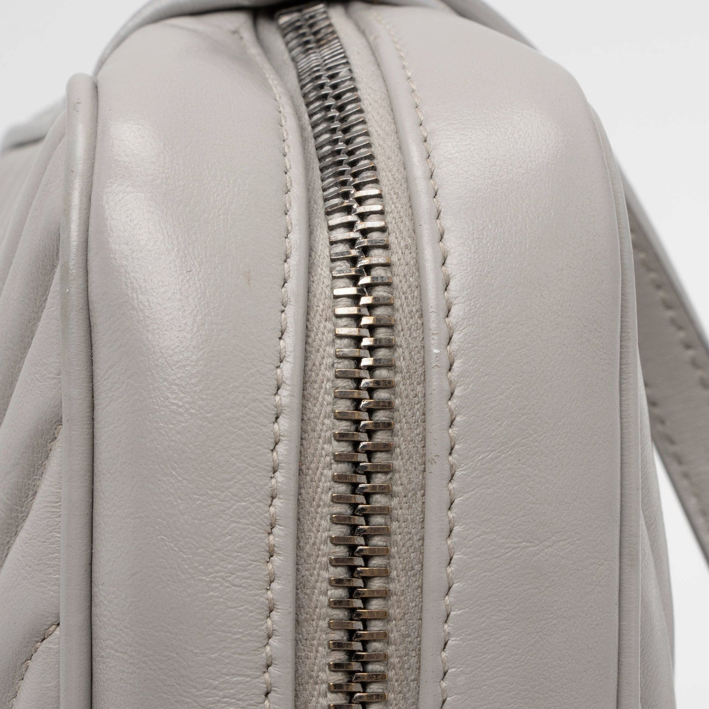 Saint Laurent Matelasse Calfskin Monogram Lou Camera Bag - FINAL SALE iTLHGg