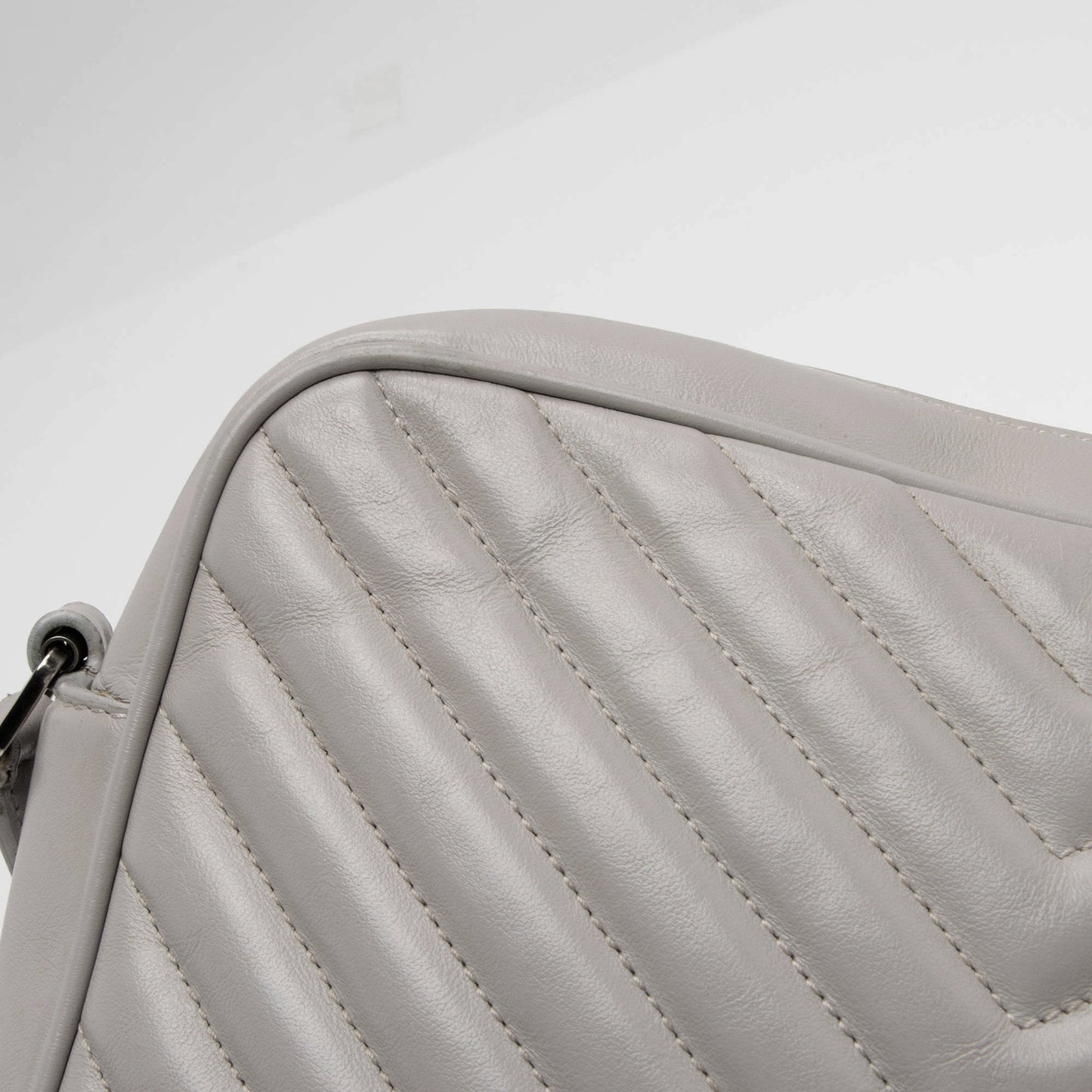 Saint Laurent Matelasse Calfskin Monogram Lou Camera Bag - FINAL SALE iTLHGg