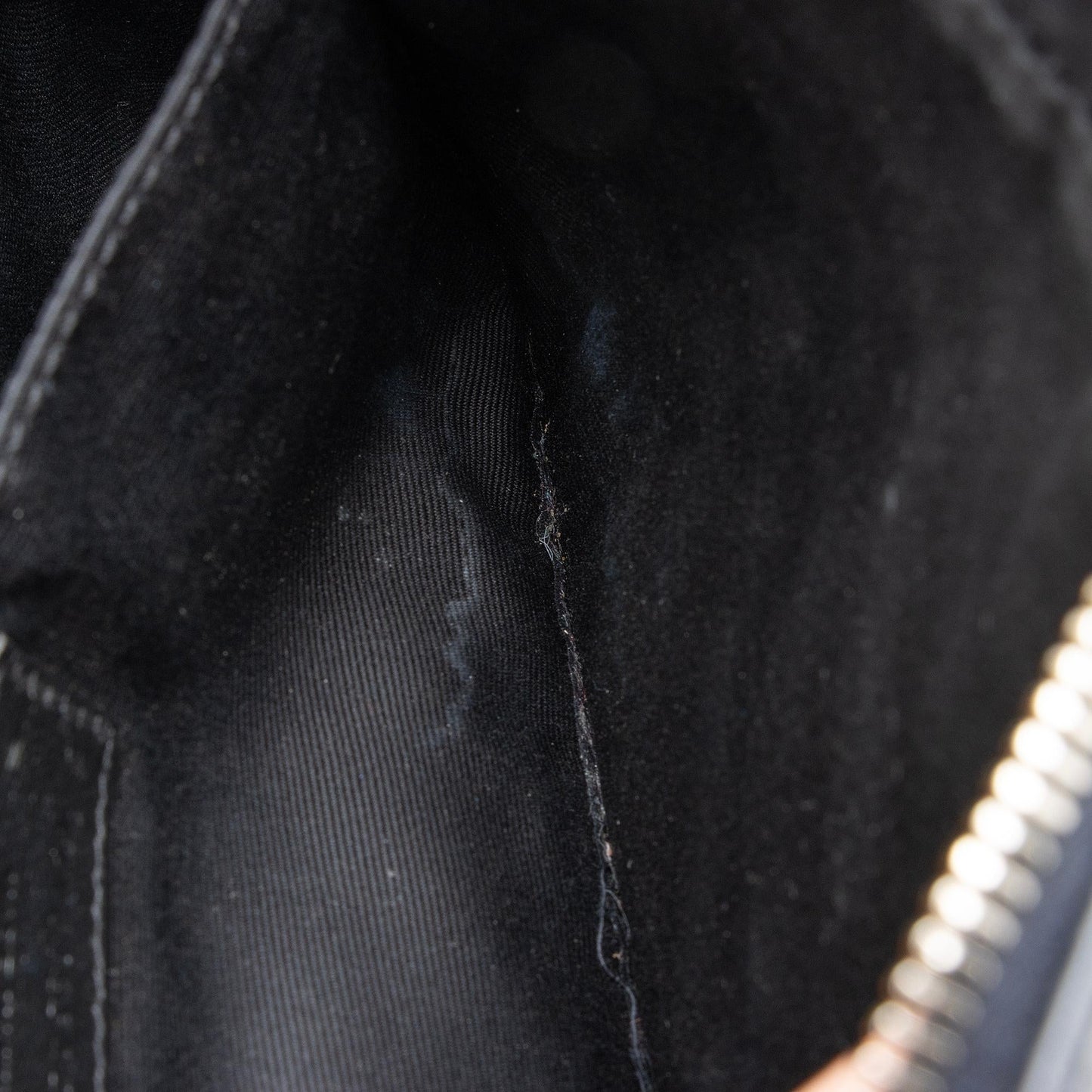 Saint Laurent Matelasse Calfskin Monogram Lou Camera Bag aY71qS
