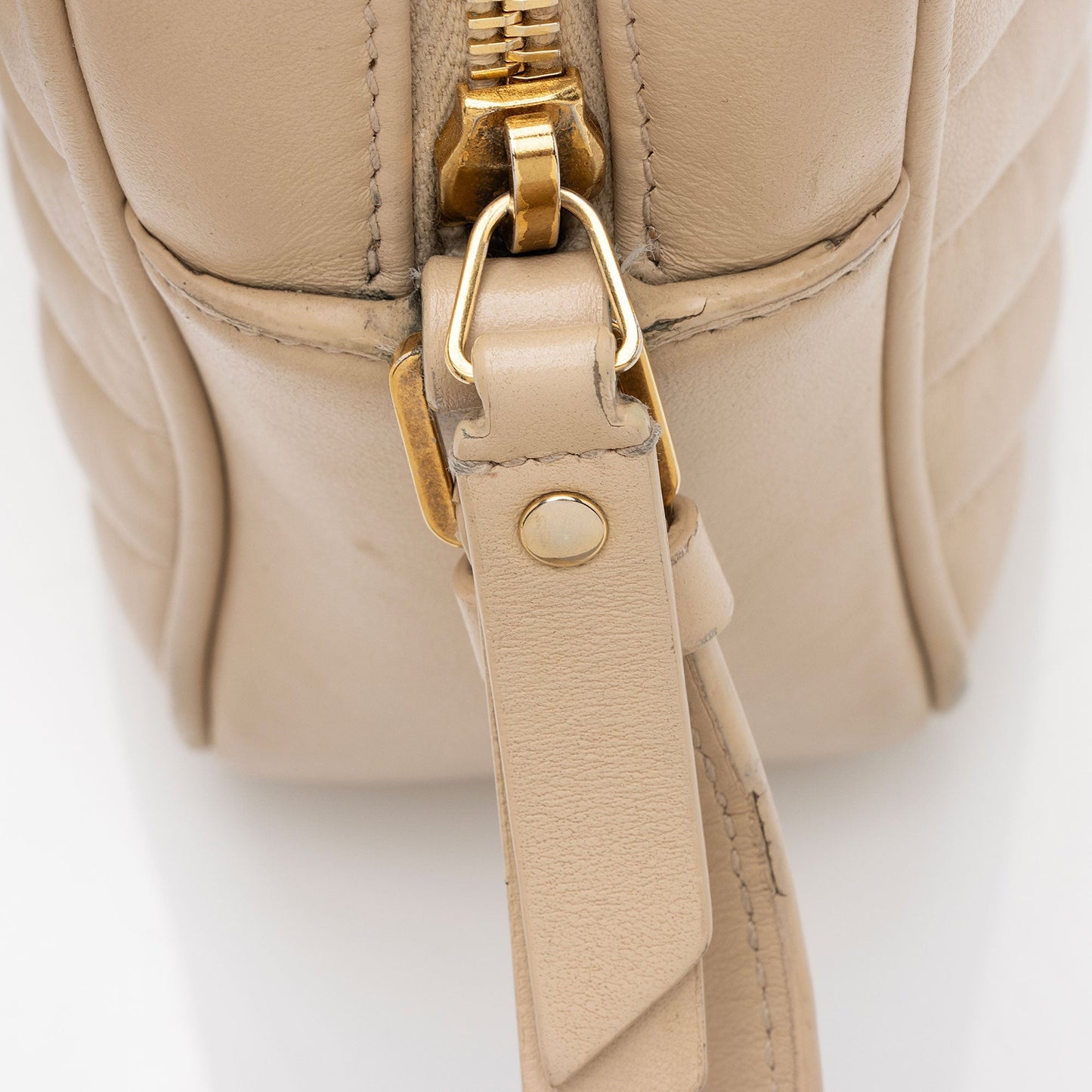 Saint Laurent Matelasse Calfskin Monogram Lou Camera Bag TFjjTM