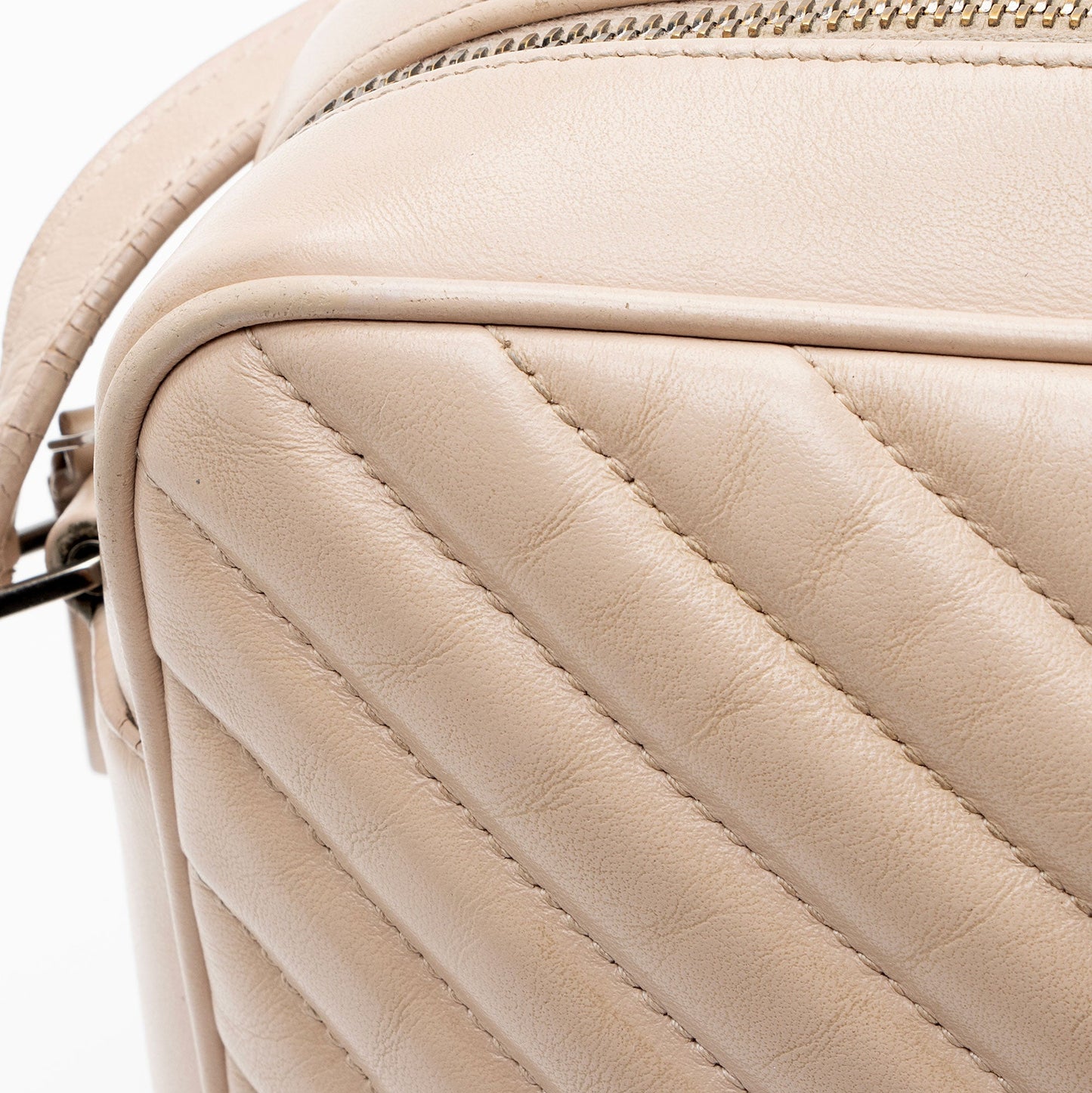 Saint Laurent Matelasse Calfskin Monogram Lou Camera Bag enJ9ut