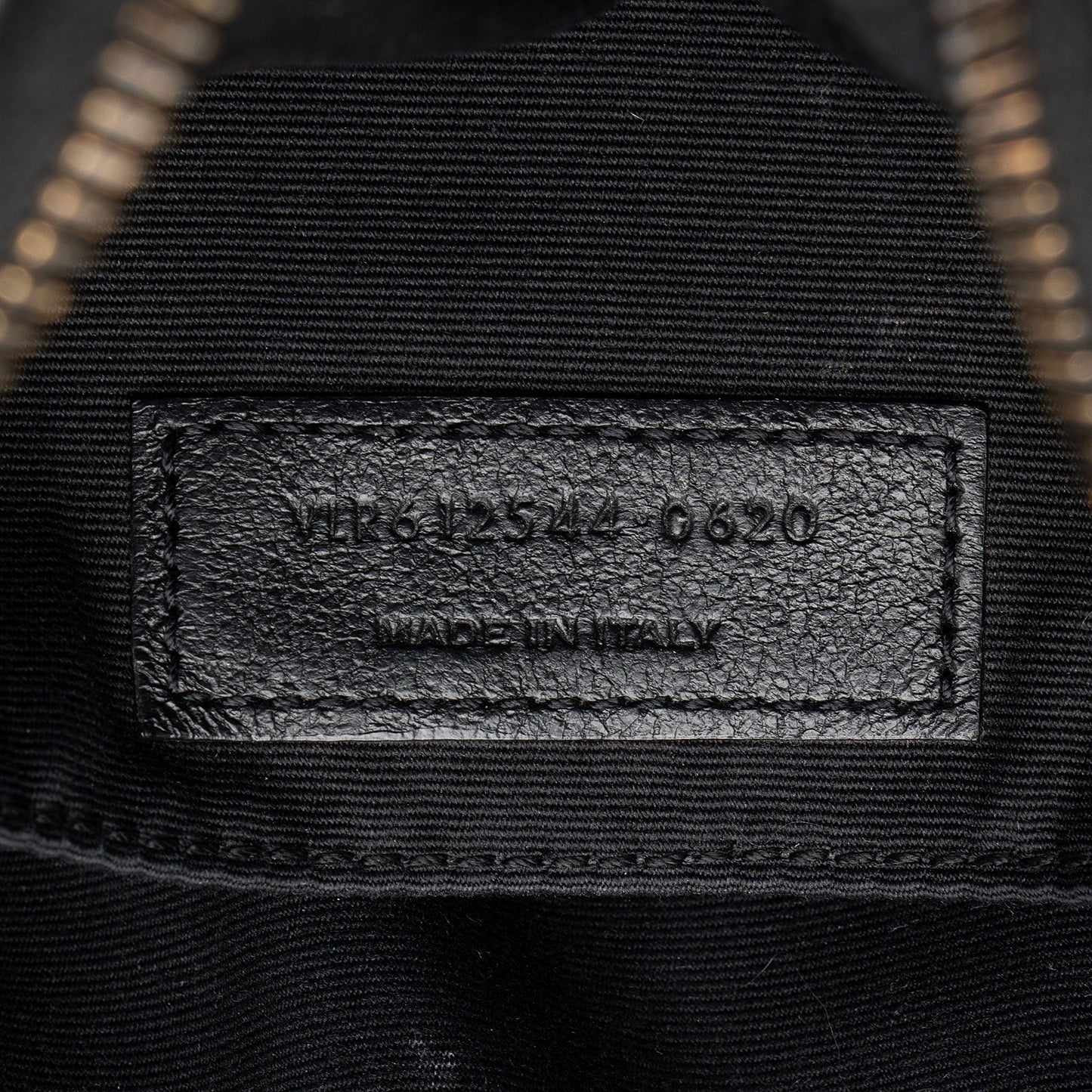 Saint Laurent Matelasse Calfskin Monogram Lou Camera Bag maESsA