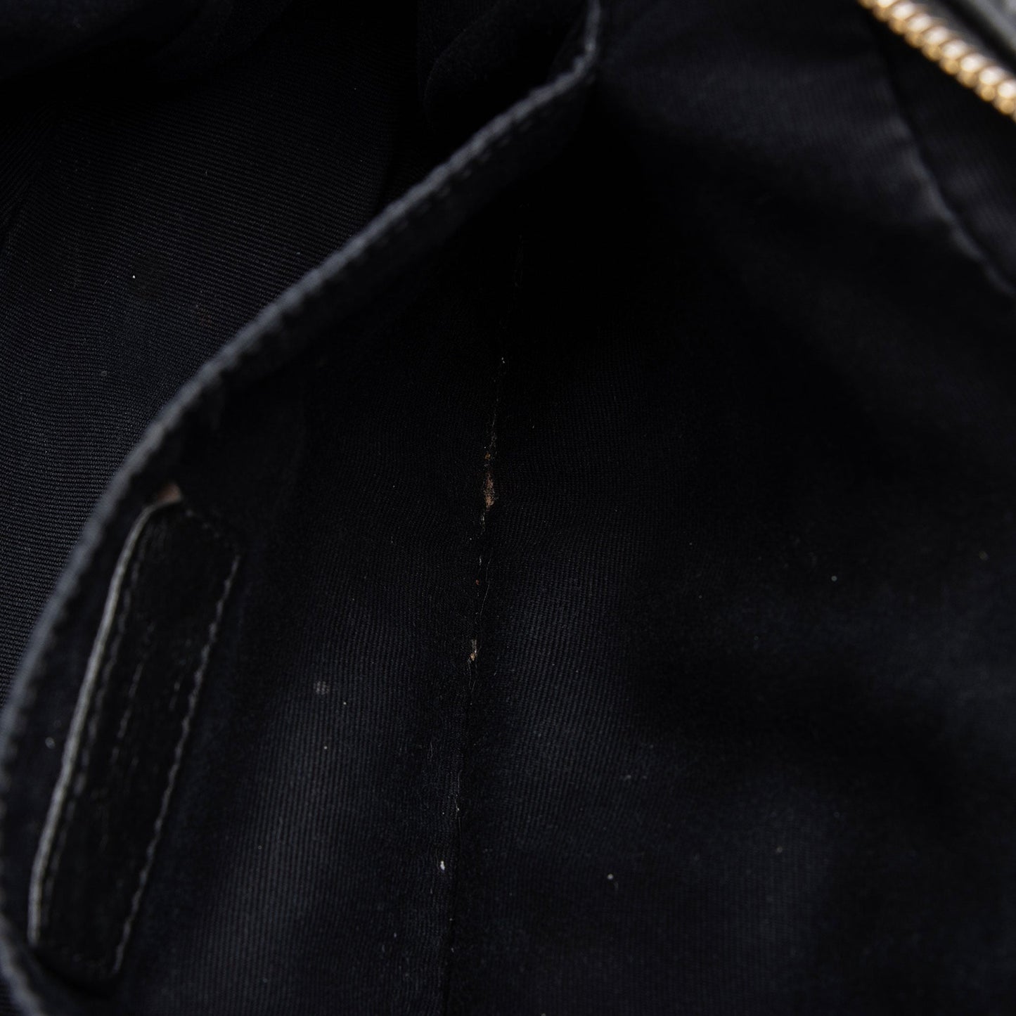 Saint Laurent Matelasse Calfskin Monogram Lou Camera Bag WWrnik