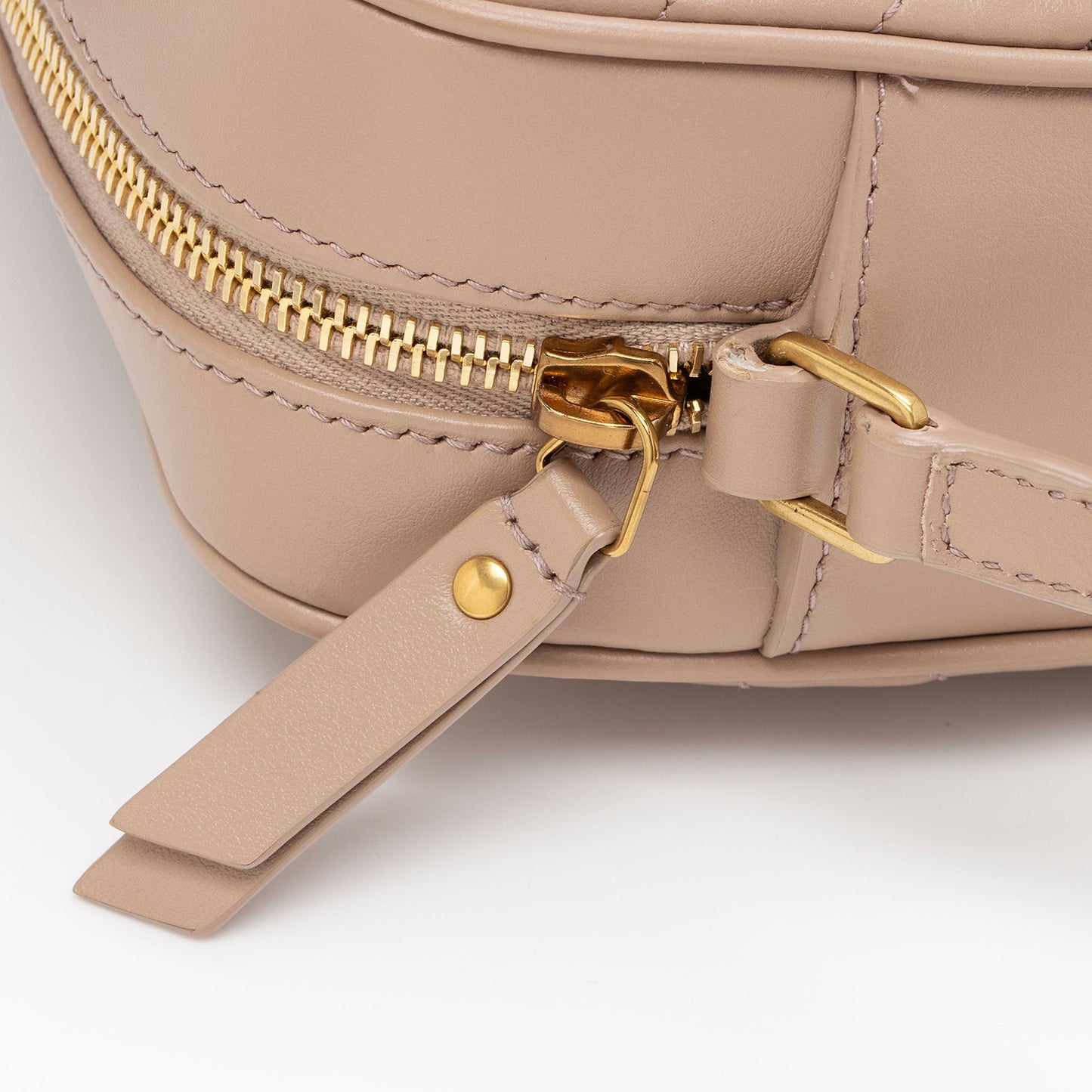 Saint Laurent Matelasse Calfskin Monogram Lou Camera Bag X8DDNR