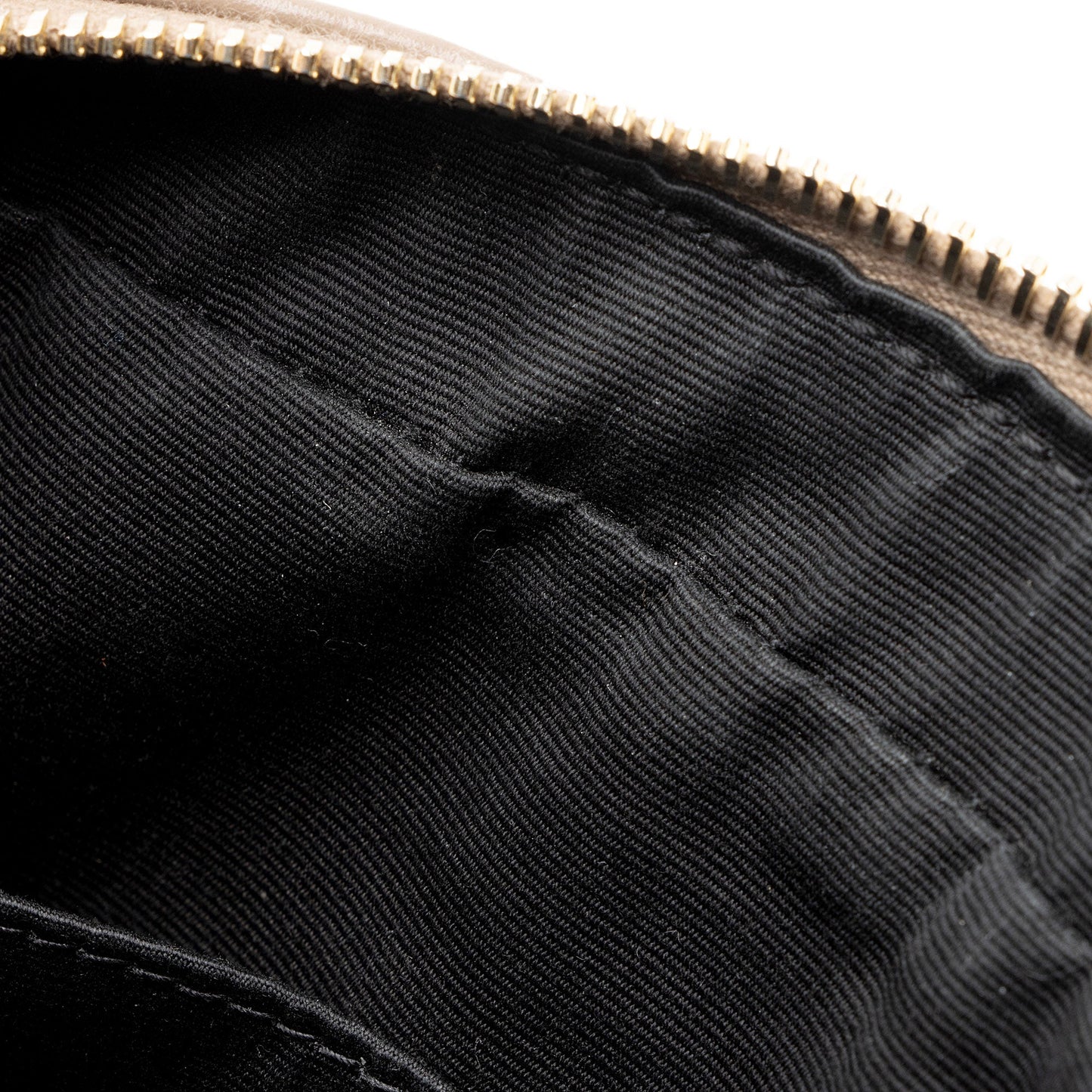 Saint Laurent Matelasse Calfskin Monogram Lou Camera Bag agSbTg