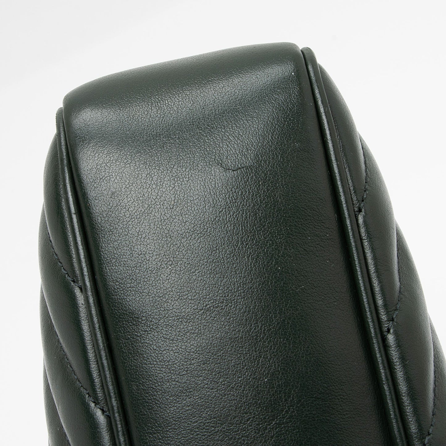 Saint Laurent Matelasse Calfskin Monogram Lou Camera Bag xQamfO