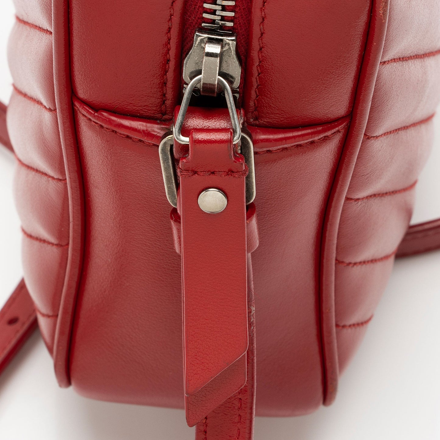 Saint Laurent Matelasse Calfskin Monogram Lou Camera Bag G4BzPO