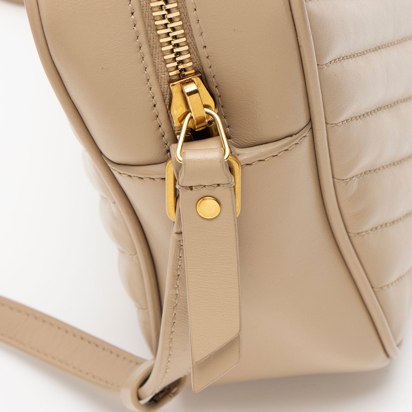 Saint Laurent Matelasse Calfskin Monogram Lou Camera Bag 0p6Ezh