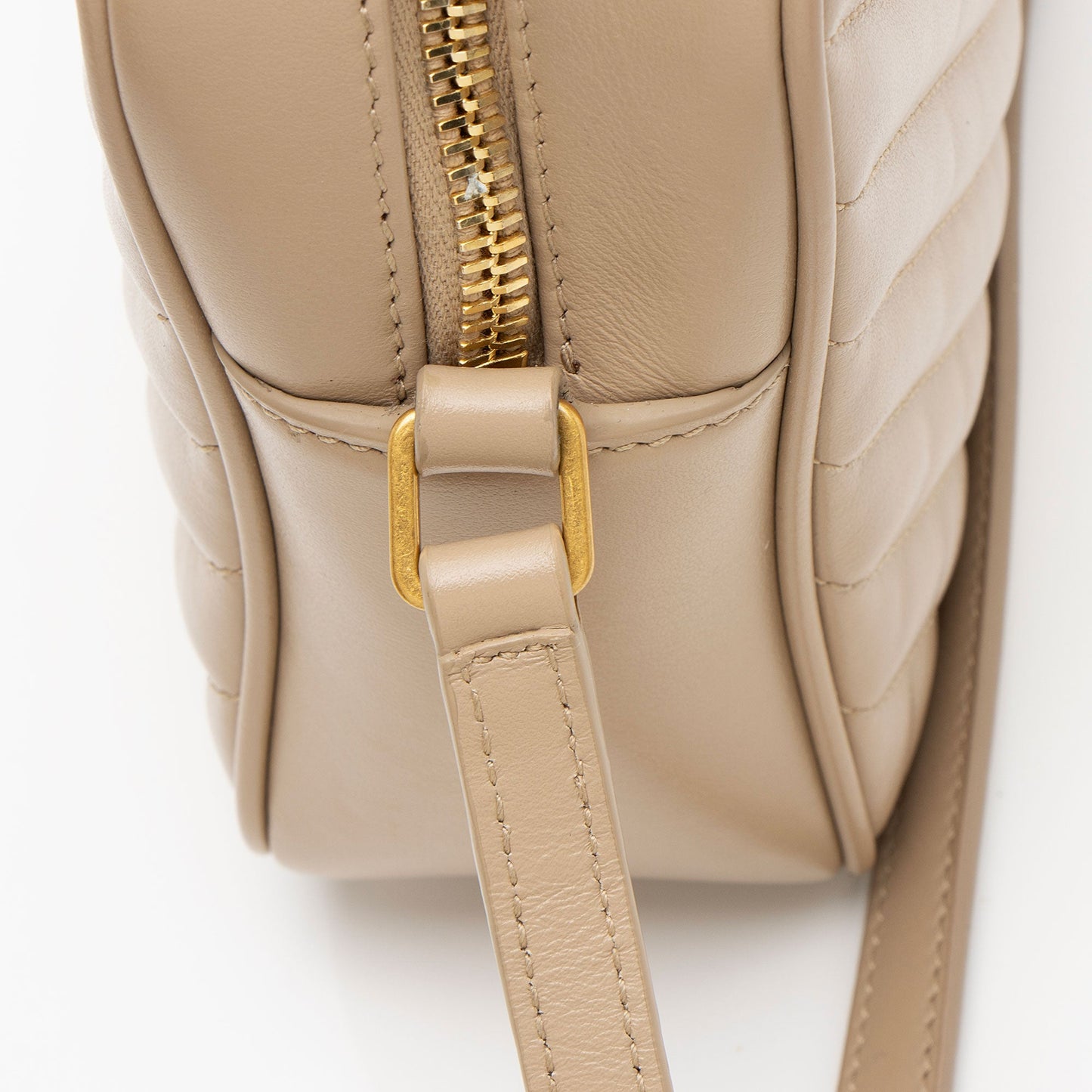 Saint Laurent Matelasse Calfskin Monogram Lou Camera Bag 0p6Ezh