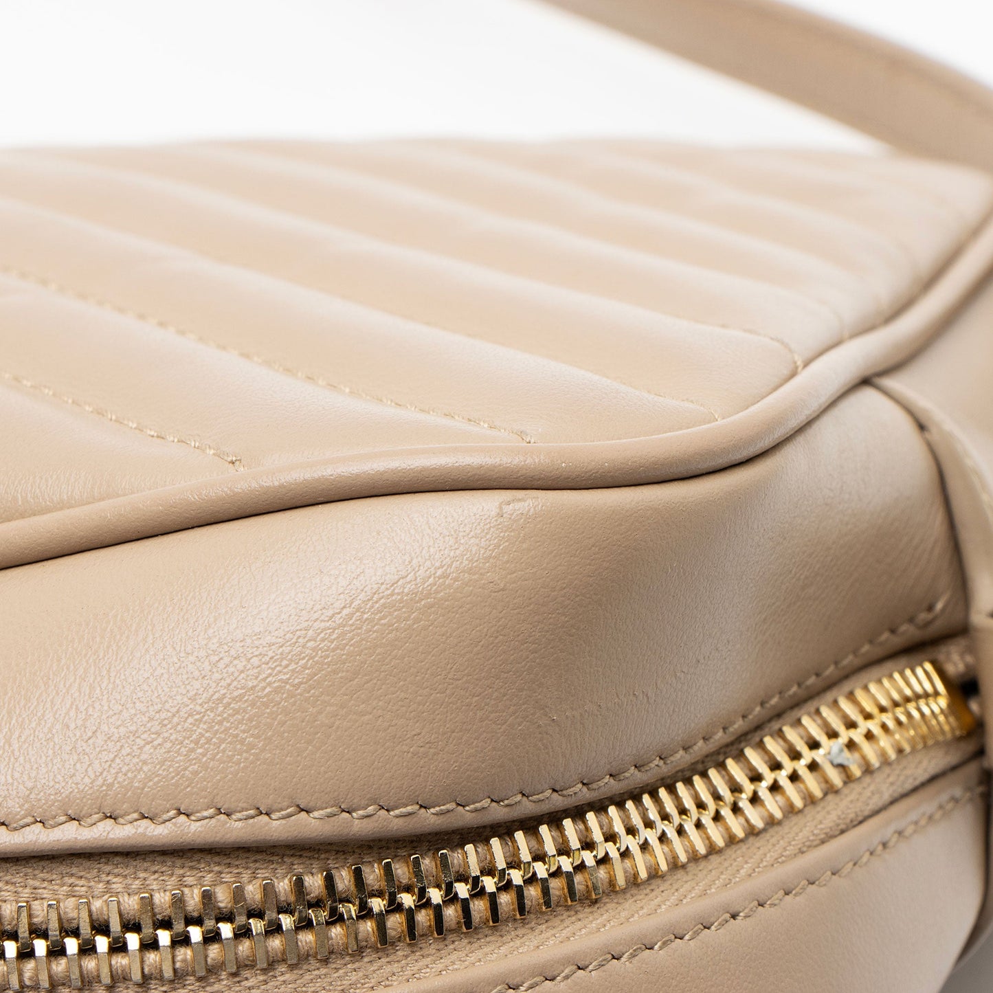 Saint Laurent Matelasse Calfskin Monogram Lou Camera Bag 0p6Ezh